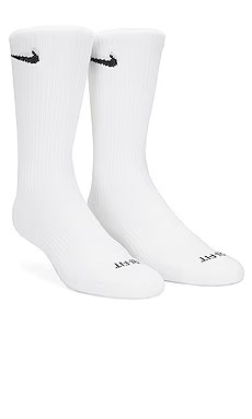 CALCETINES EVERYDAY PLUS CUSHIONED
                    
                    Nike | Revolve Clothing (Global)