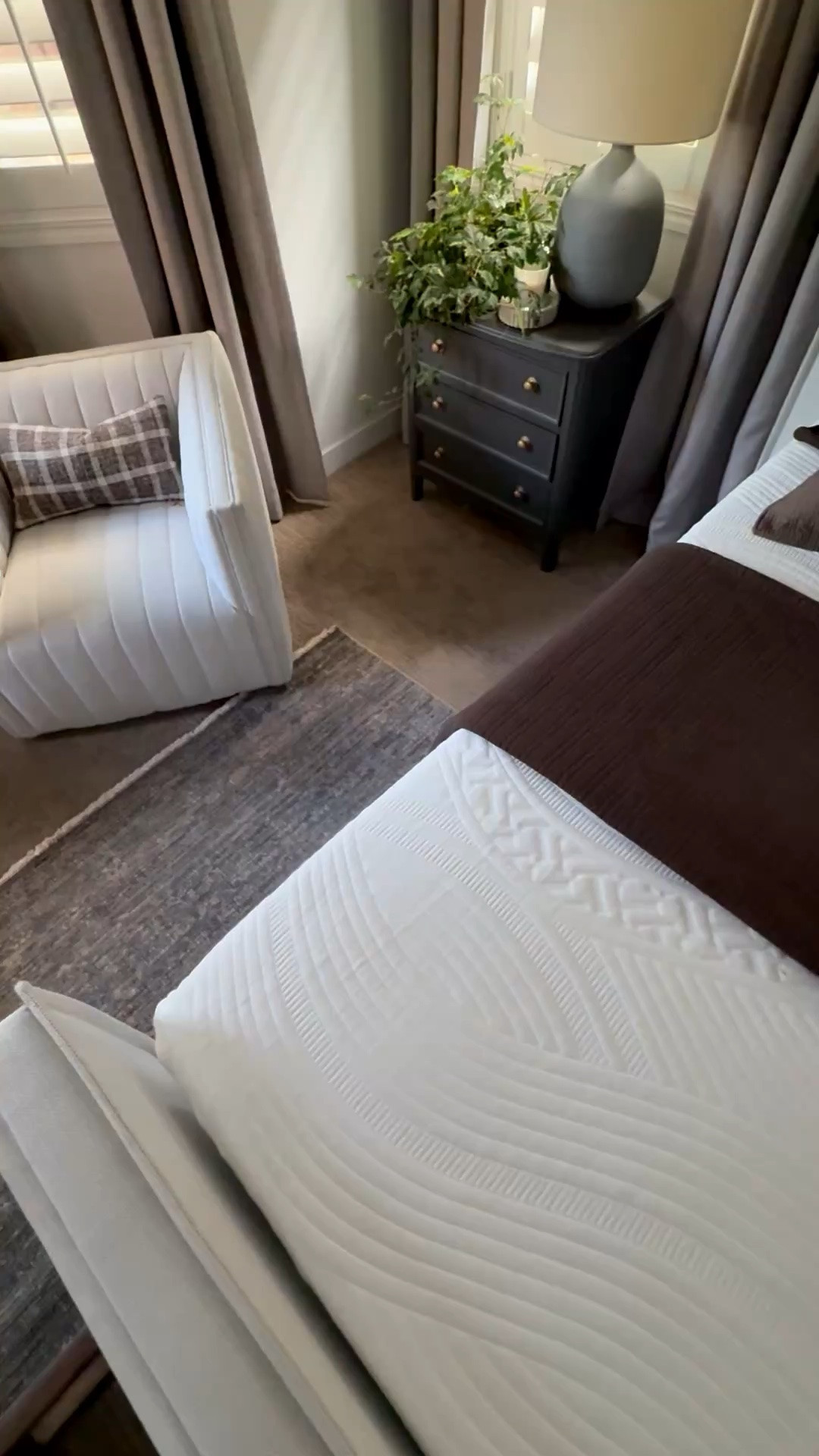 One thing I didn’t expect to love so much about my new @tiamisleep mattress? The zero motion transfer. 🤍 #ad 
If your partner tosses and turns, gets up before you, or you’re constantly adjusting to get comfortable, you know how frustrating it can be to feel every movement. With this mattress, I can move around, change positions, and get comfortable without the whole bed moving.
It’s one of those features you don’t realize you need until you experience it—and it makes such a difference for uninterrupted sleep.
Plus, Tiami is 35% OFF through the Fourth of July, so if you’ve been thinking about upgrading your mattress, now is the perfect time. I’ve linked it for you! ✨
#TiamiTime #LTKHome #Tiami #SleepBetter #MotionIsolation #BedroomRefresh #HomeFinds

#LTKHome