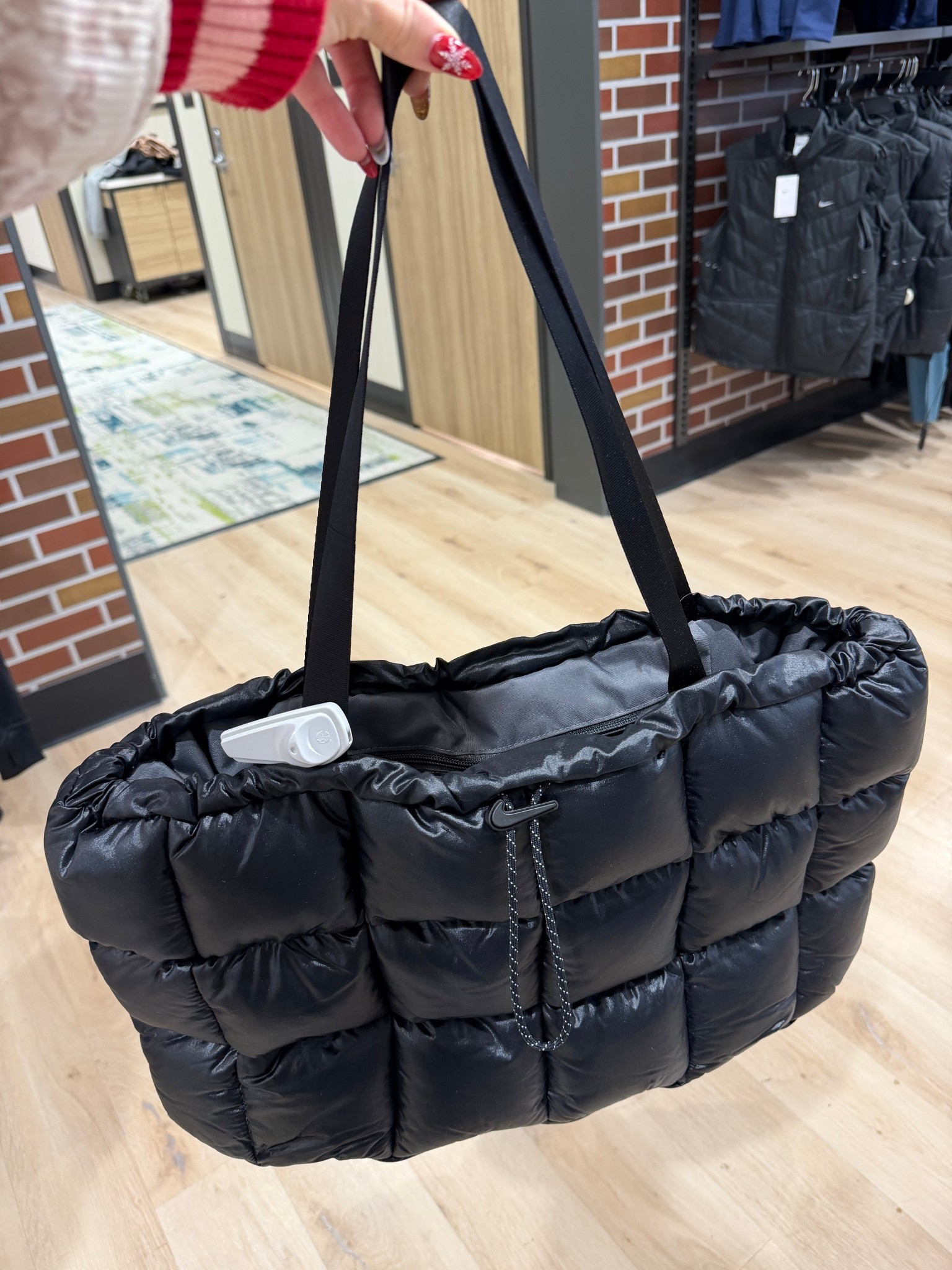 I loved this in black! Nike puffer bag!

#LTKFindsUnder100 #LTKActive #LTKGiftGuide