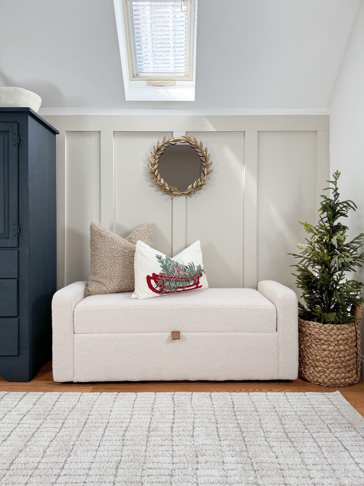 Coastal Holiday Hallway Decor

Amazon faux tree, Handwoven tote basket, Amazon Christmas decor, embroidered throw pillow, neutral throw pillow, cream storage bench, home decor, home styling, coastal home decor, sherricalnanhome

#LTKFindsUnder50 #LTKHoliday #LTKHome