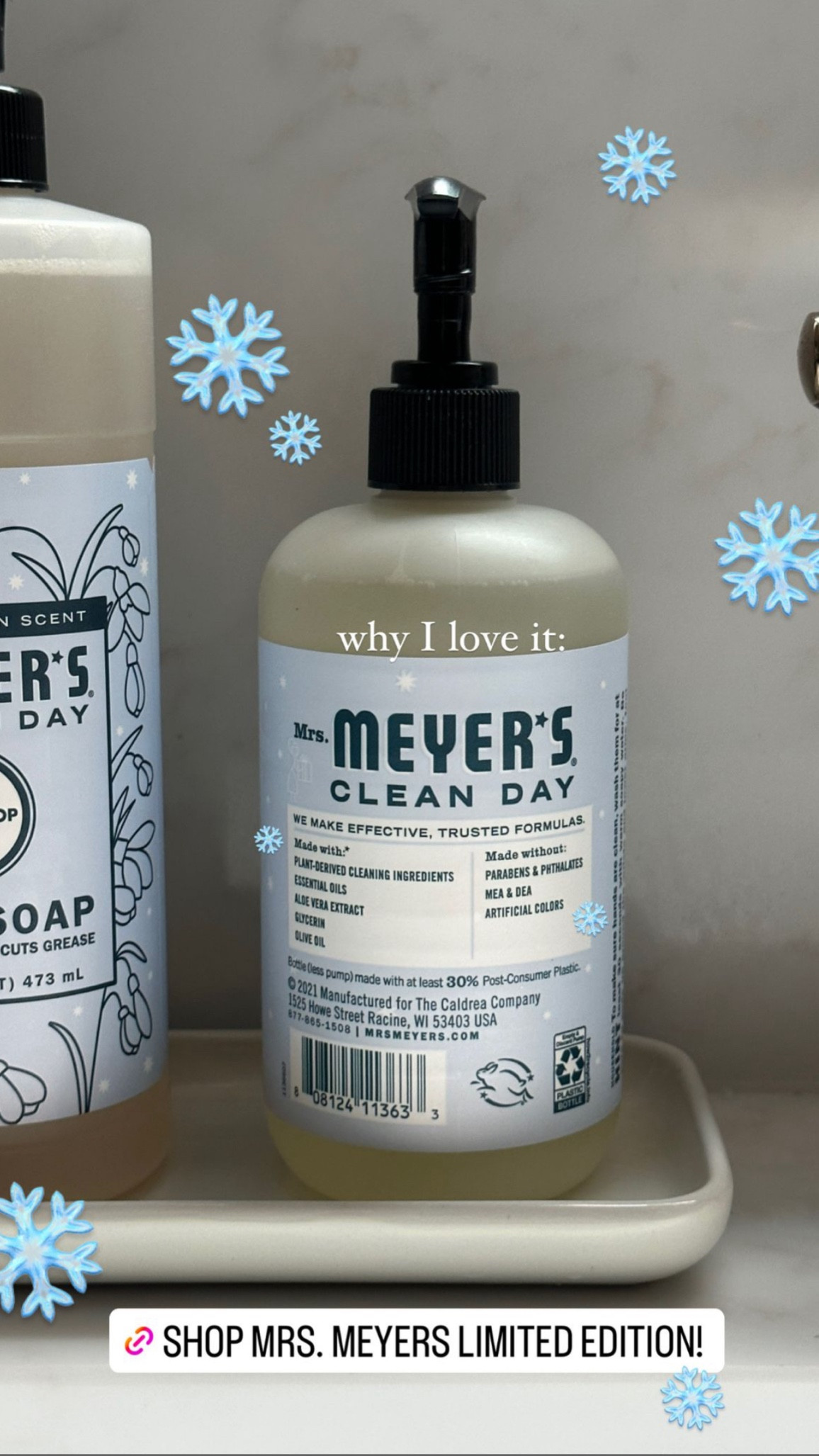 limited edition Snowdrop Hand Soap from @mrsmeyerscleanday. It's like a winter wonderland in a bottle with flowery notes of poinsettia and white jasmine tea with a hint of wood. It's made without any nasties like parabens, artificial colors, or phthalates. You can find it at @Target. 

  #liketkit #Target  #TargetPartner  #MrsMeryers  #MrsMeyersPartner #HolidayHome #FestiveDecor 