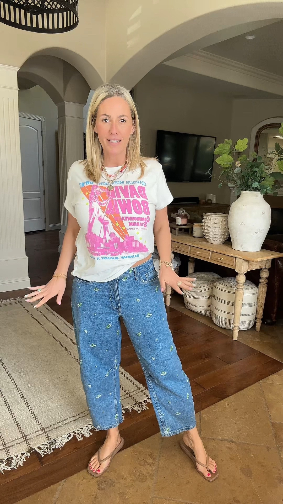 These jeans from Walmart are too cute 

#LTKgrwm #LTKmomlife #LTKootd