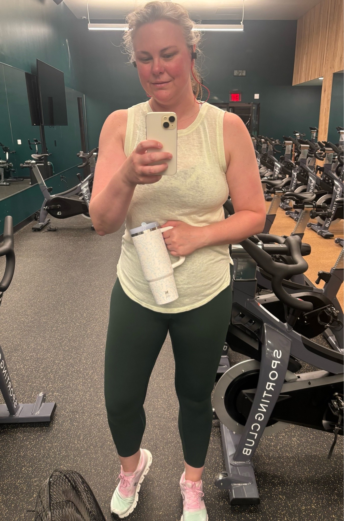 What I wore to spin class today 🚲

#LTKfitnessgoals #LTKActive #LTKselfcare