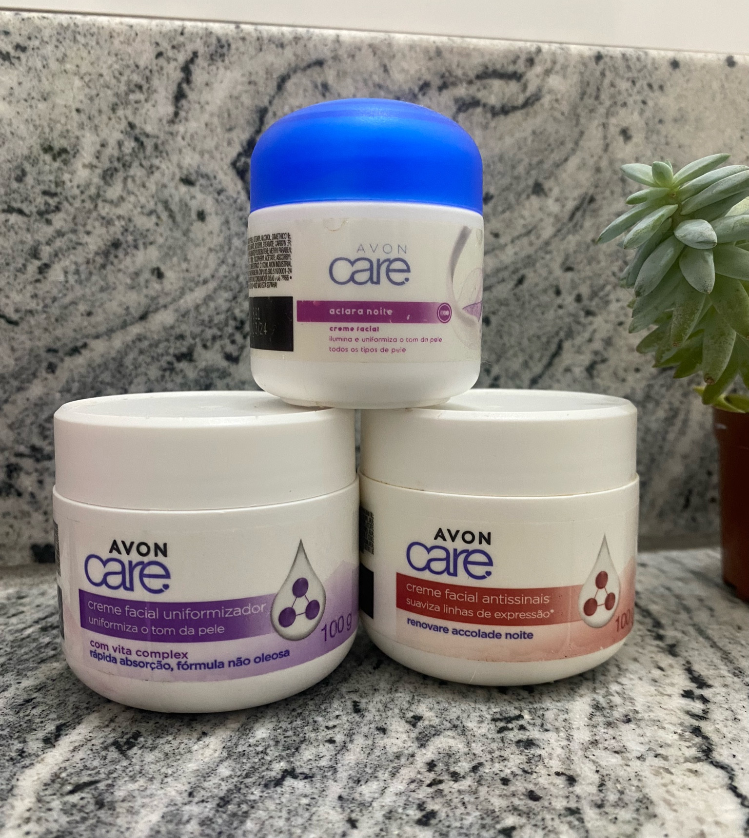 Comecei a trabalhar com vendas desde nova, aos 19 comecei a vender Avon e em pouco tempo me tornei Executiva de Vendas. Amo a marca e não me vejo trabalhando com outra coisa que não seja Vendas 🥰

A Avon possui cosméticos incríveis par sua SkinCare com preços muito acessíveis! Confira alguns. 

#LTKbrasil #LTKunder50 #LTKbeauty