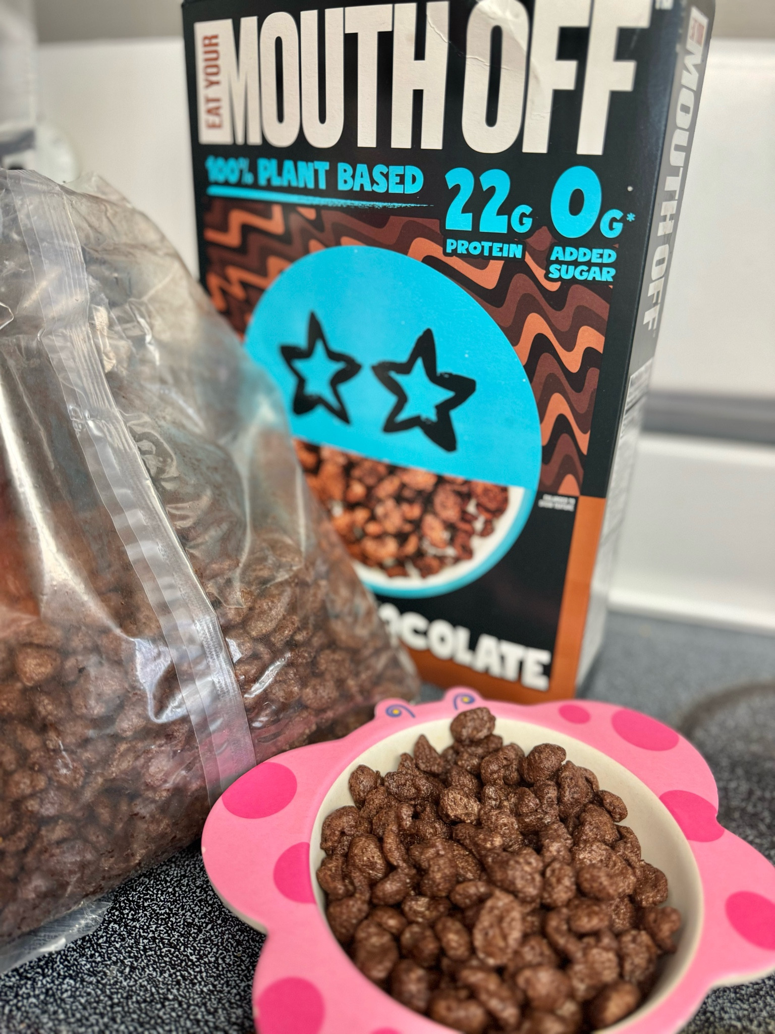 Kellogg’s Eat Your Mouth Off Chocolate cereal is 100% plant based, high in protein, and vegan! Plus no added sugar!


#LTKfamily #LTKhome #LTKkids