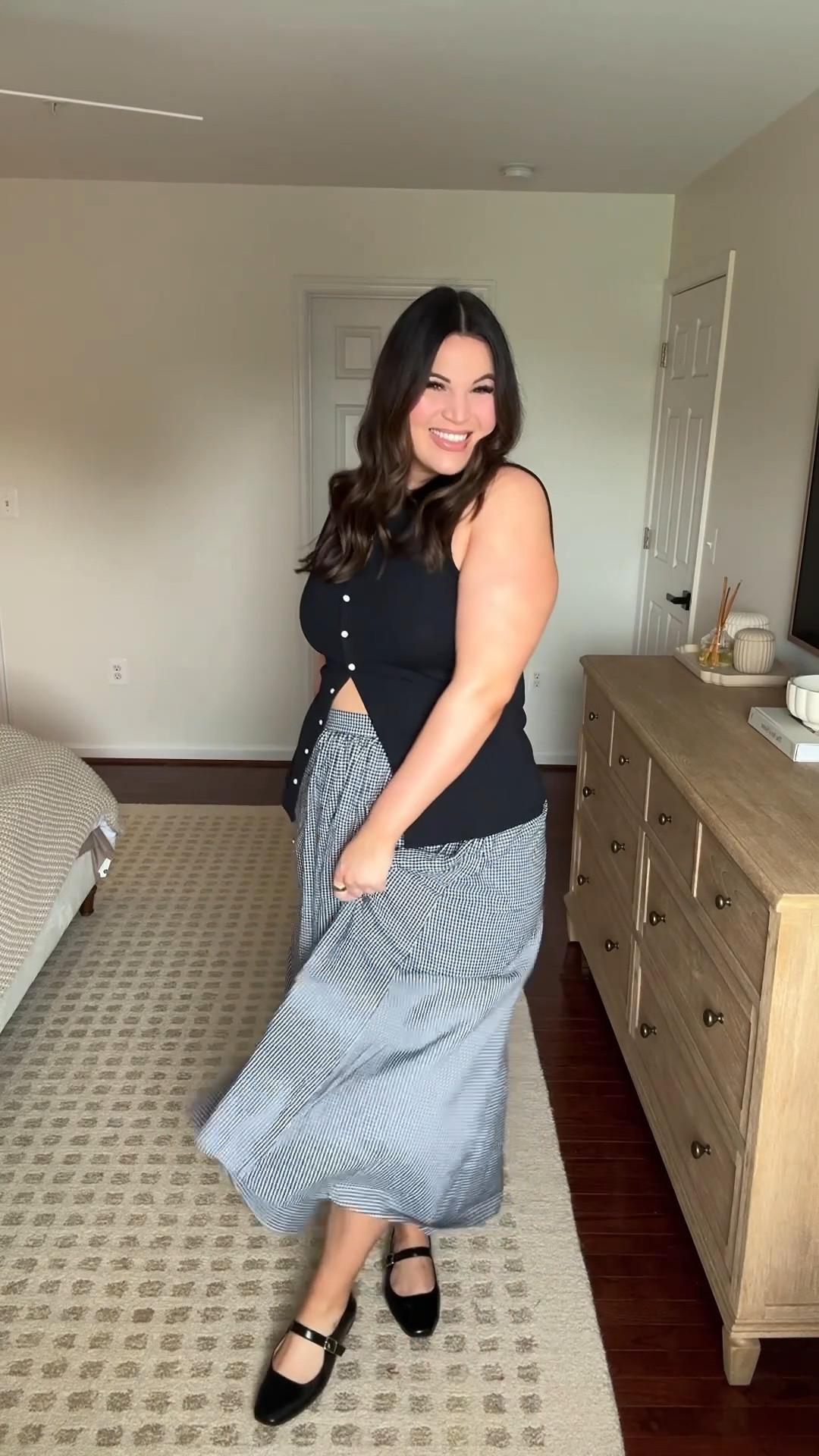 Midsize spring outfit for book club! Last weekend we had our third book club + here is what I wore! This month we read the silent patient by Alex Michaelides! Have you read it?

Bra *use code KELLYELIZXSPANX to save 
Anti chafing shorts - M/L
Tank - large
Skirt - large 
Flats - 9.5 

Midsize, midsize outfit, midsize style, midsize fashion, spring outfit, spring fashion, aerie skirt, Abercrombie top, flats, spring skirt 


#LTKWatchNow #LTKSeasonal #LTKMidsize