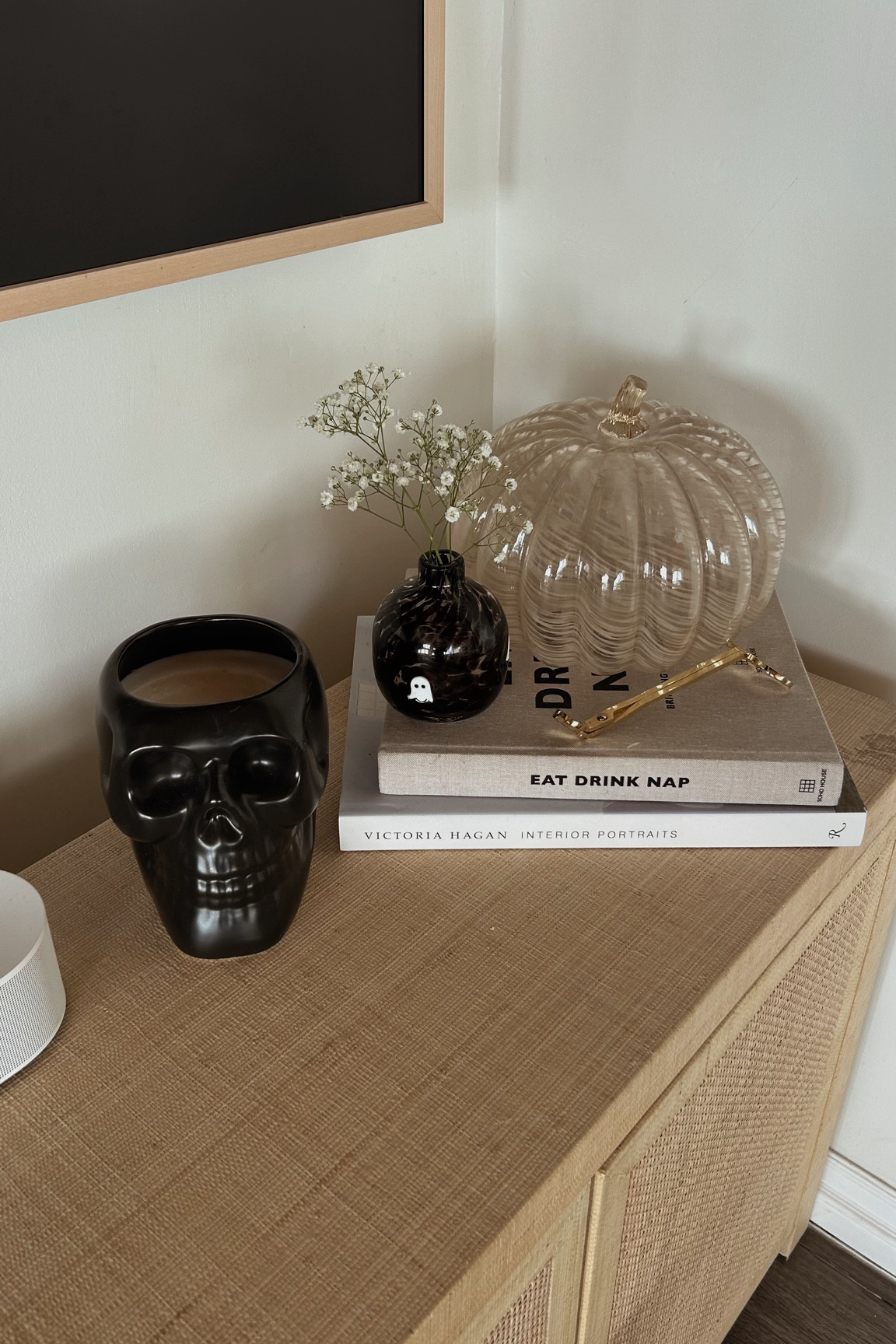 Halloween decor inspo

Target Halloween decor, Anthropologie Halloween decor, Halloween decor, Halloween decorations, Halloween home decor, Halloween home finds, Halloween tv console decorations, Halloween console table decorations, Halloween decoration ideas, aesthetic Halloween decorations, black and white halloween

#LTKHalloween #LTKSeasonal #LTKHome