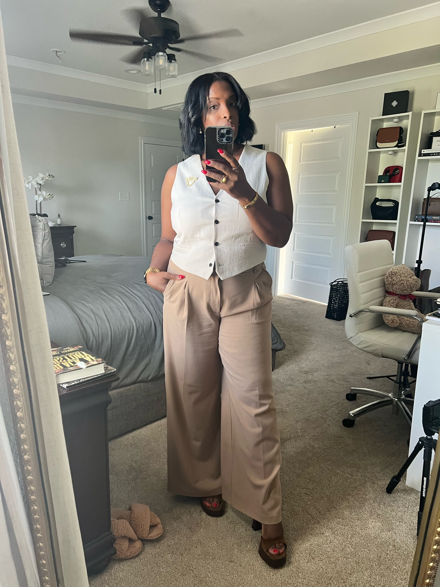 Easy neutral fall transition outfit .

#LTKMidsize #LTKOver40 #LTKStyleTip