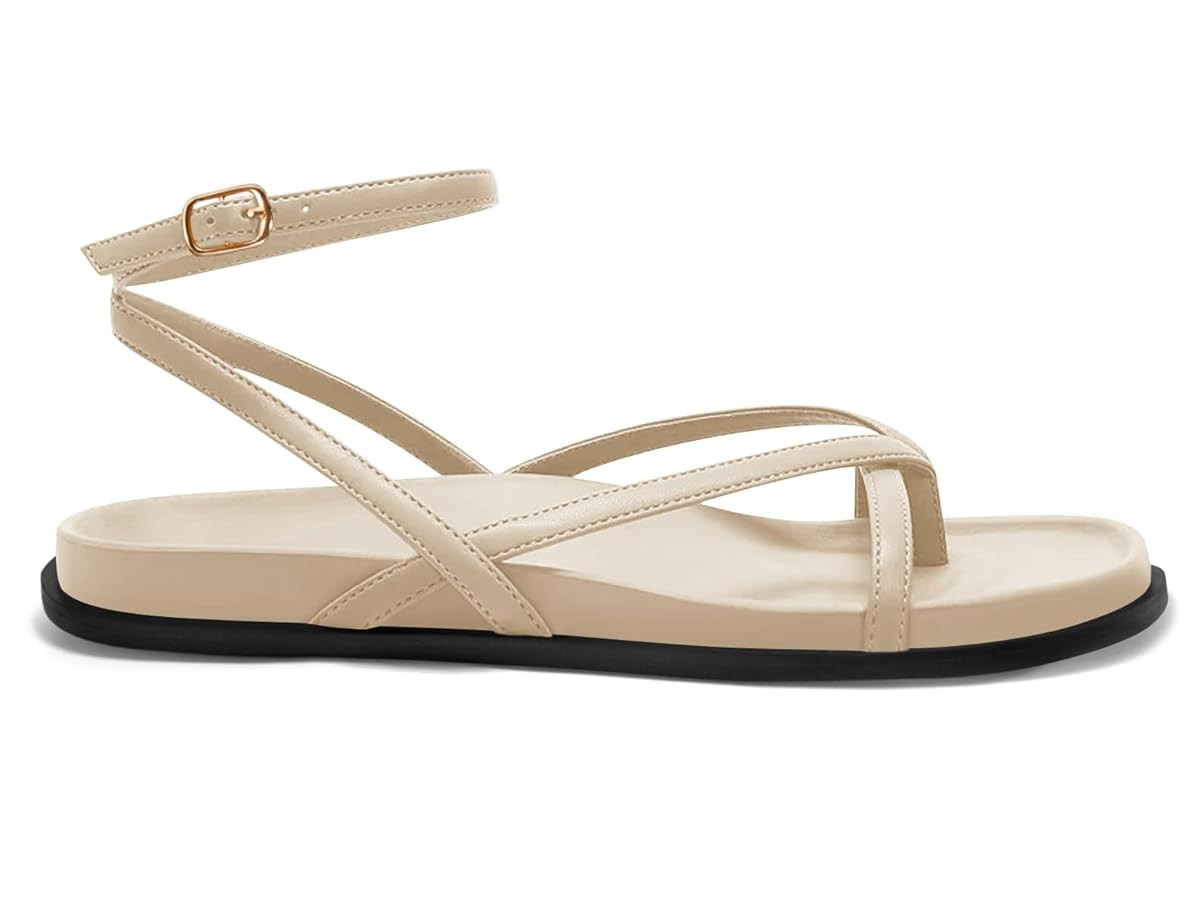 Coutgo Womens Strappy Flat Sandals Comfortable Flip Flop Footbed Sandals Ankle Strap Summer Beach... | Amazon (US)