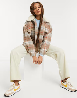 Pull&Bear borg collar shacket in brown check | ASOS (Global)