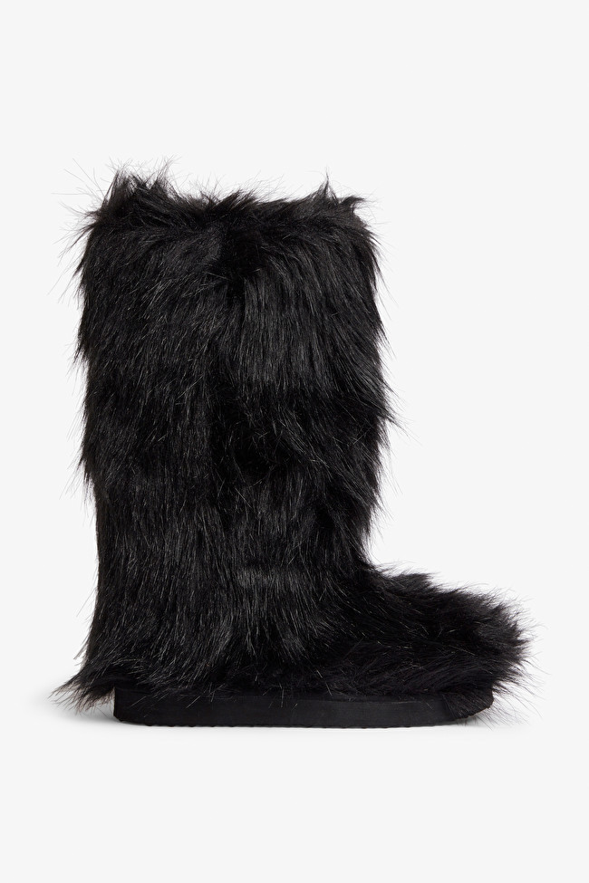 Black faux fur boots | Monki