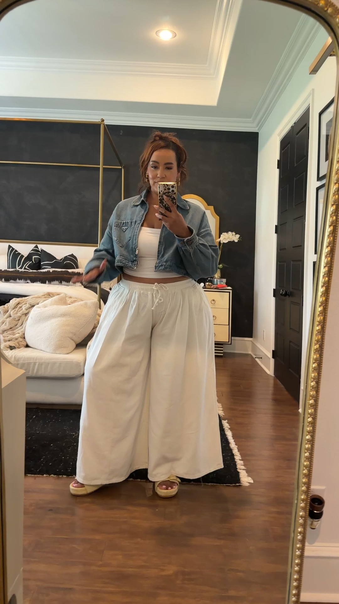 Loving this cropped white jeans. So comfy and so chic

#LTKOver40 #LTKPlusSize #LTKMidsize