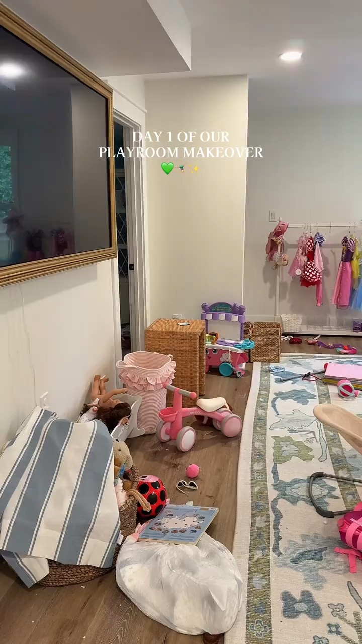 Playroom organization 💚

#LTKKids #LTKHome