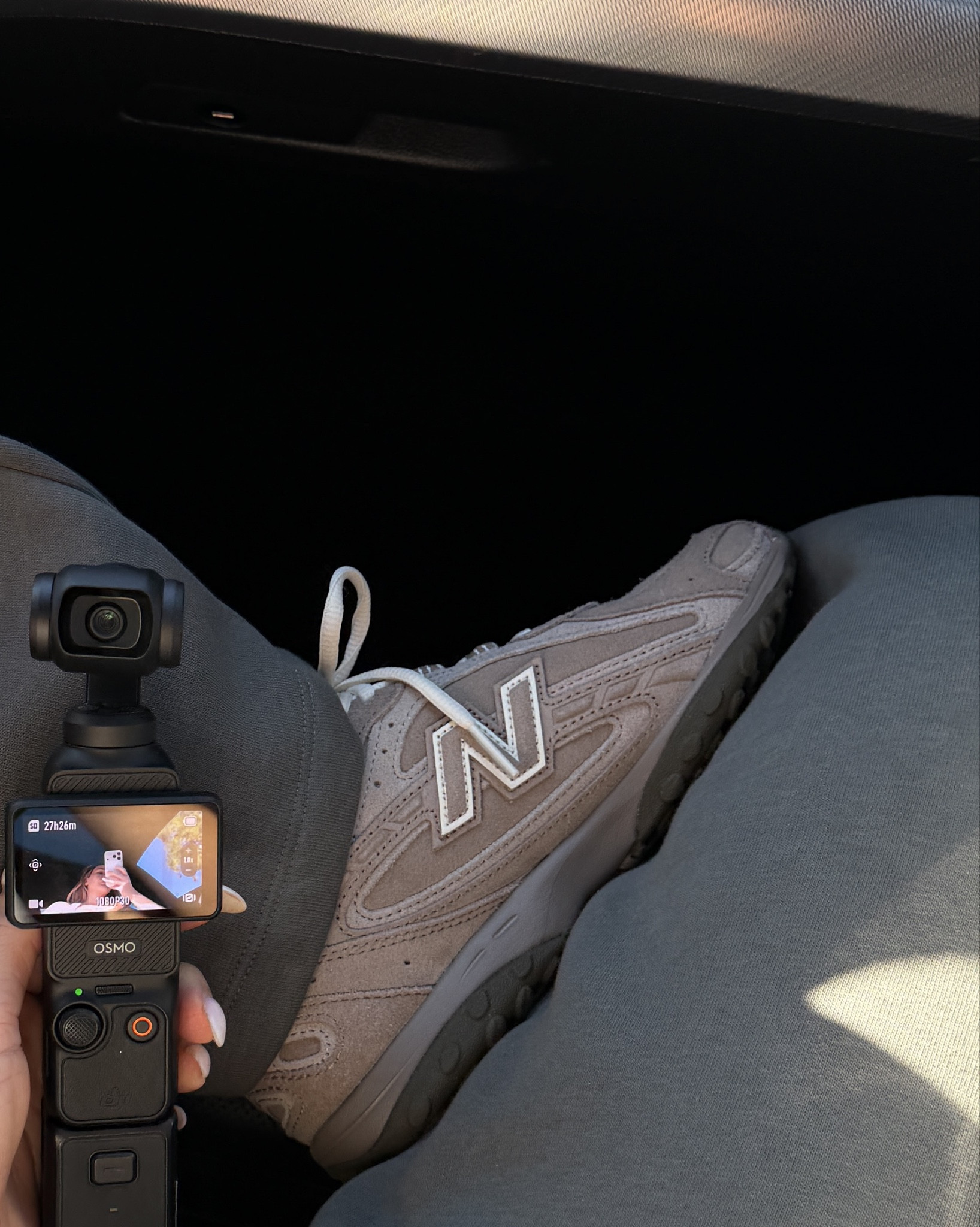 New balance 

#LTKBeauty #LTKWorkwear #LTKgrwm