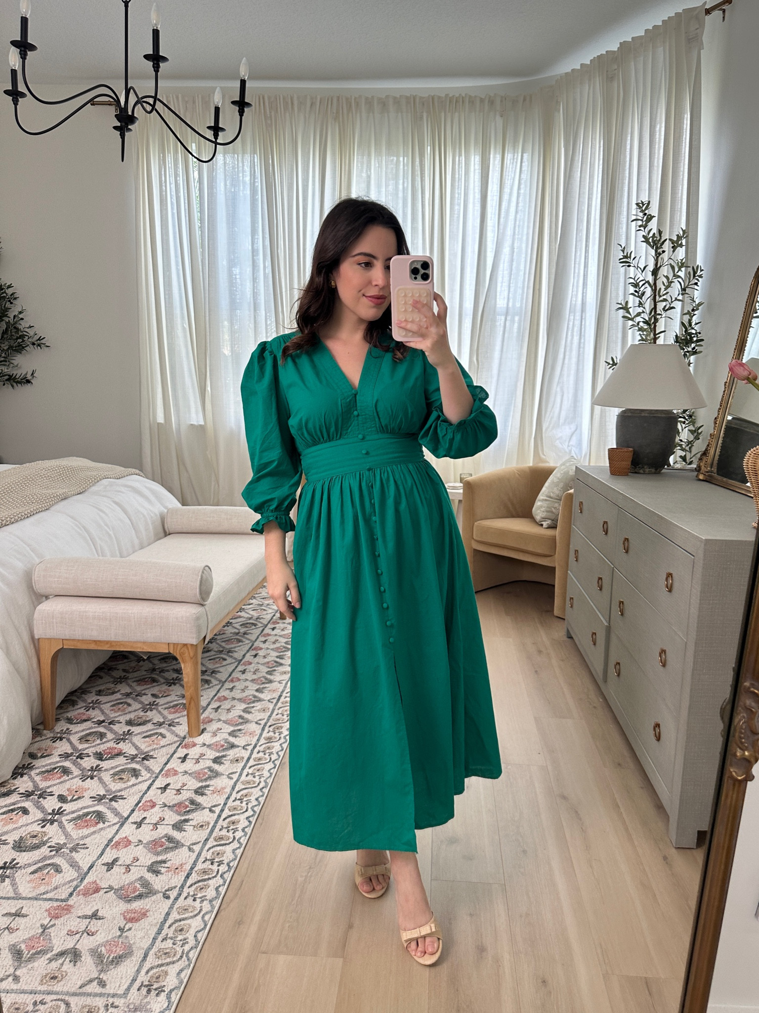 MOST beautiful dress, perfect for the Summer to Fall transition. Use code CAROLINA15 for 15% off until 08/11



#LTKSaleAlert #LTKStyleTip #LTKFindsUnder100