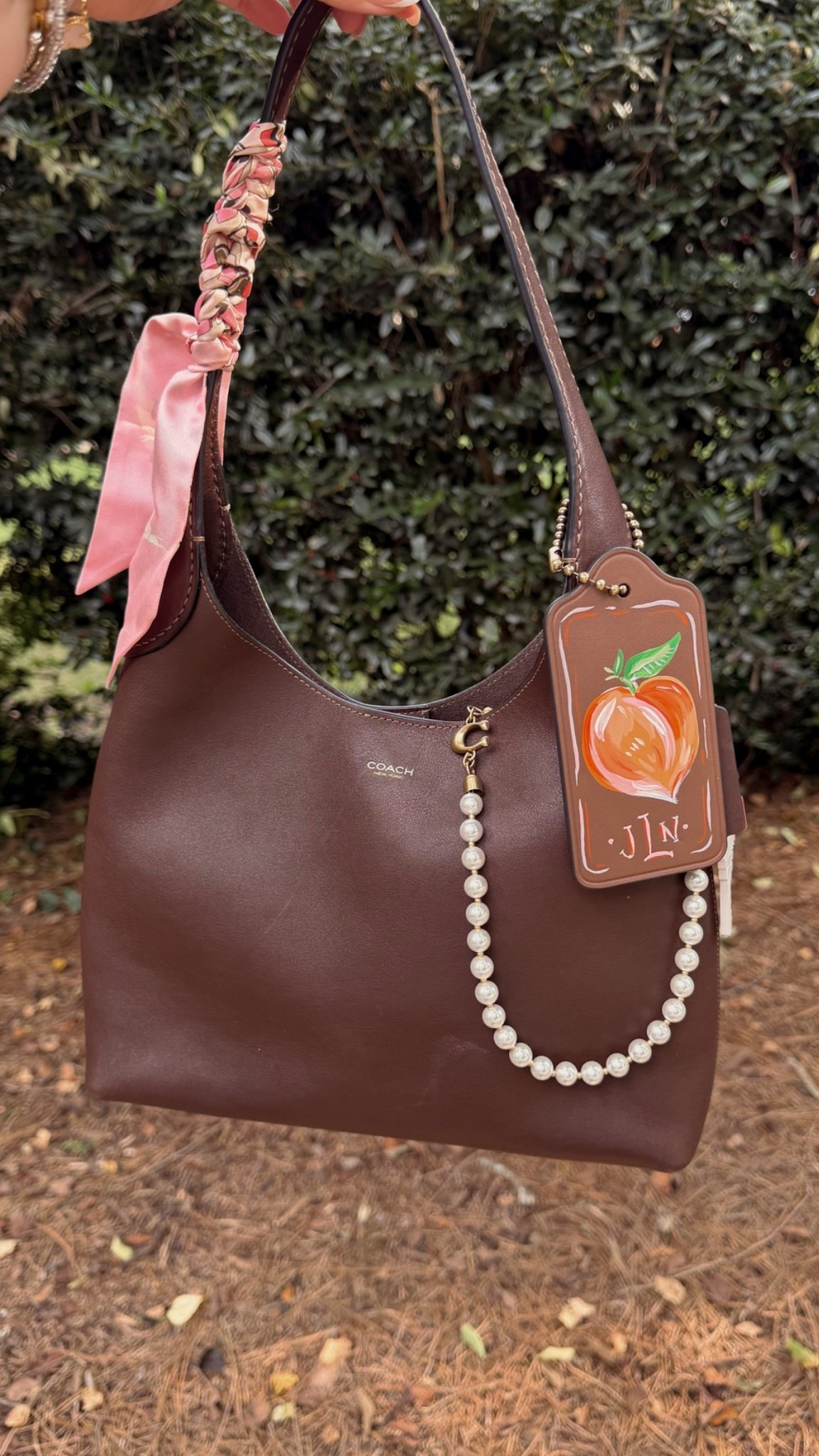 Bag of the day
Coach Brooklyn 28 in maple
Longchamp pink scarf 
Coach peaks bag chain
Custom extra large coach tag painted by Katherine Boggs