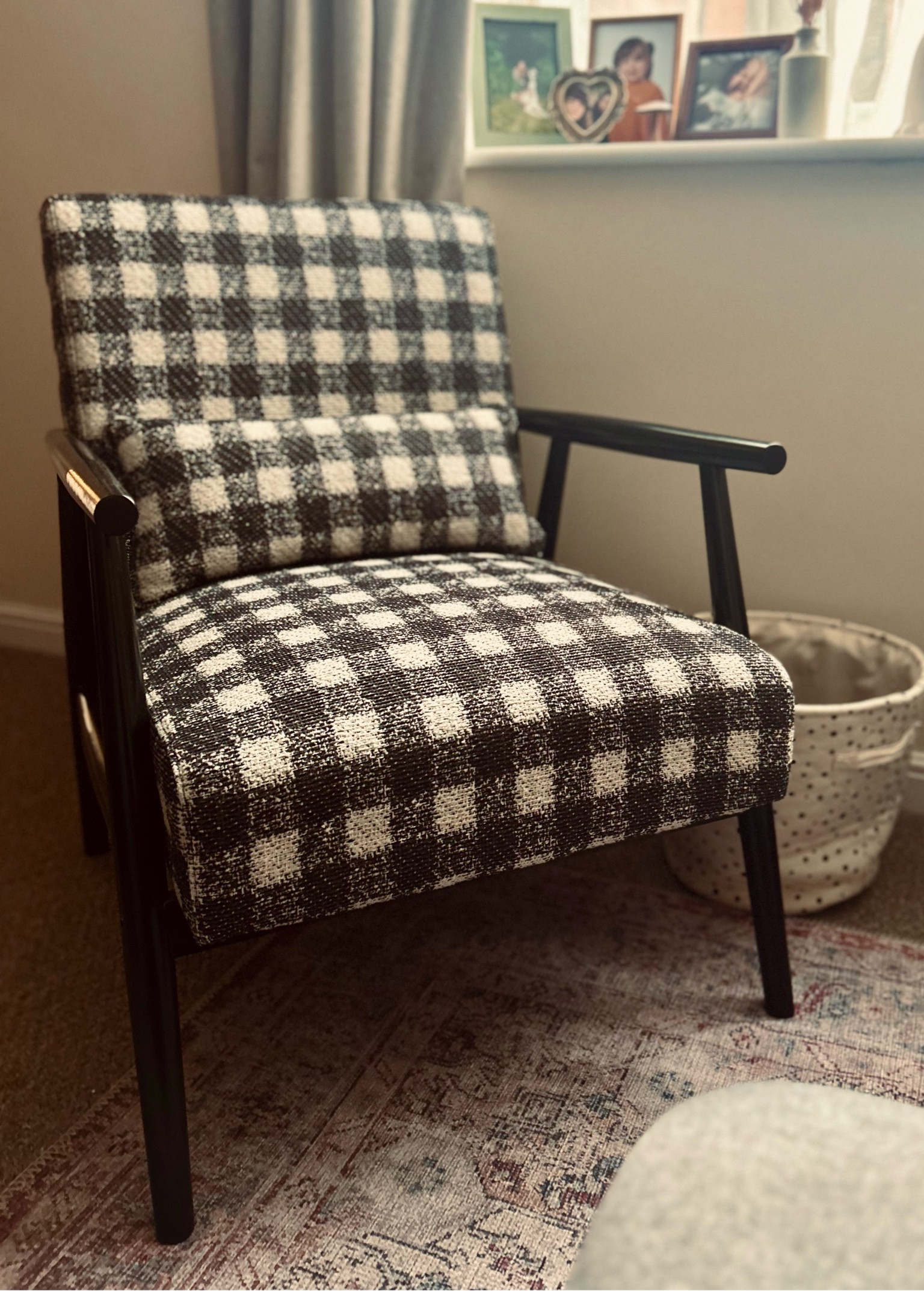 Cosy armchair corner 

#cosycorner #homedecor 