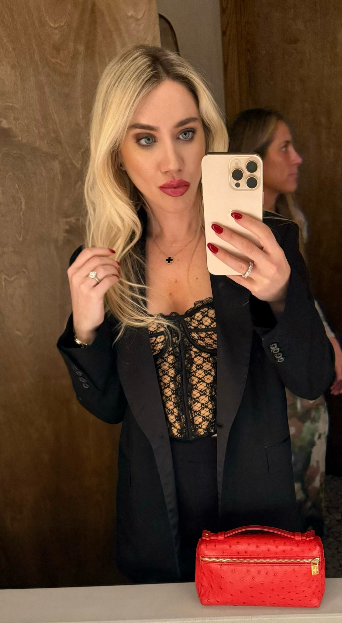 Date night look❤️🖤

I got my glam done with Glamsquad- love them so much!

sharing!
• Enter code STYLEDBYAC for $25 off your first Glamsquad appointment. New clients only.
• Enter code STYLEDBYAC15 for $15 off your next Glamsquad appointment. One-time use.

#LTKStyleTip #LTKBeauty #LTKItBag