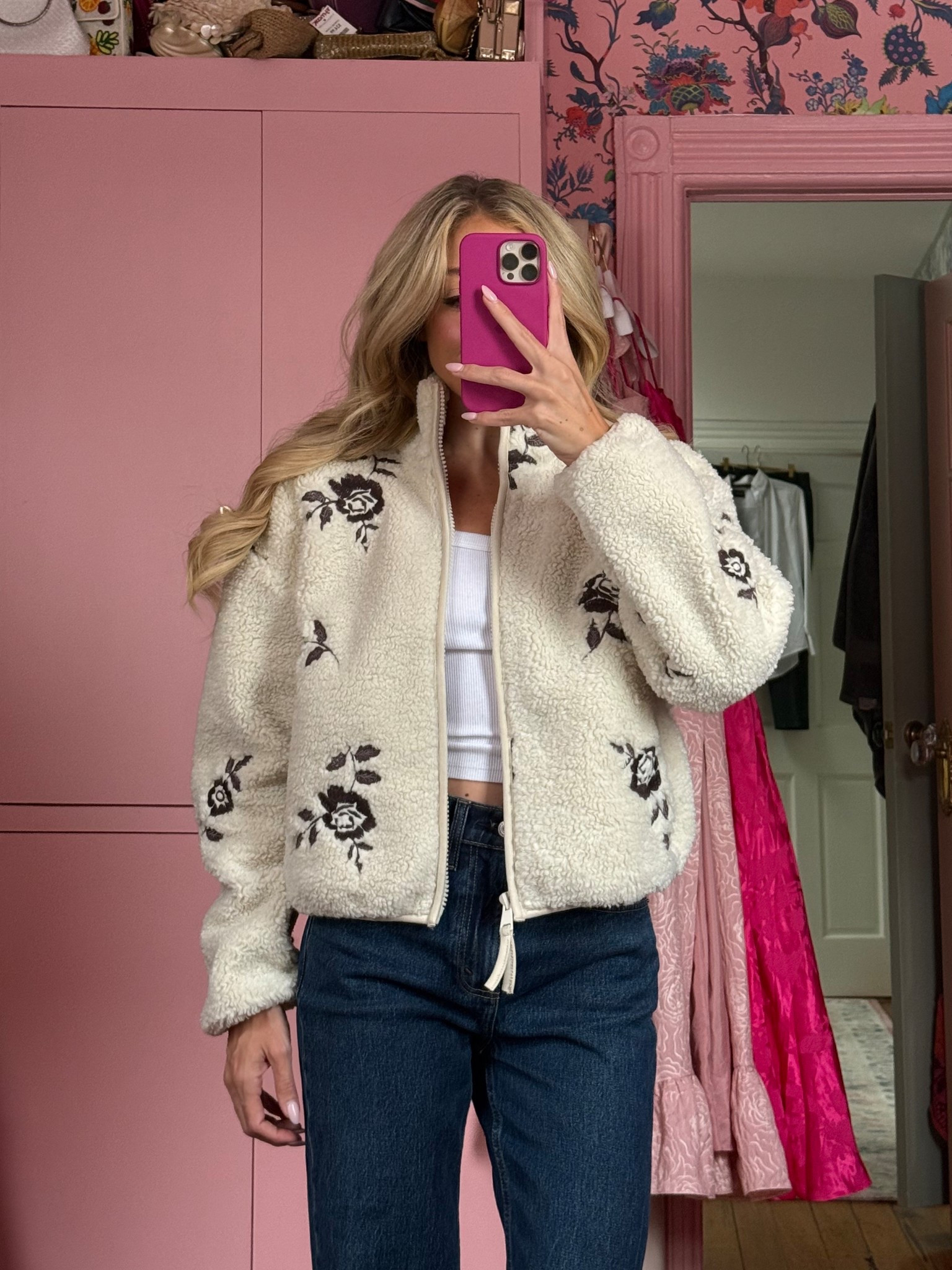 fall sale capsule haul from Abercrombie & Fitch ❤️ sale details: 20% off almost everything from 9/25-9/29 and use code AFLTK for a stackable 25% off from 9/26-9/29

#LTKSaleAlert #LTKStyleTip #LTKFallSale