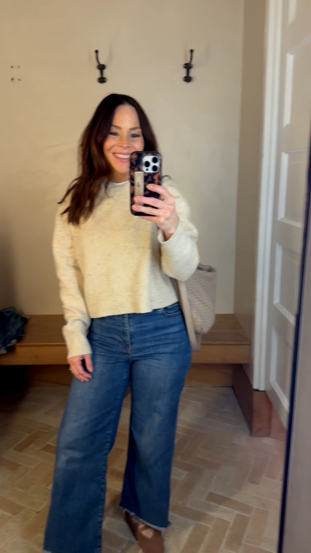 Partn1 of my Petite Edit: denim series. I'm trying on different petite styles so you don't have to.

First pair: was a smidge loose, consider sizing down

Second pair: runs big

Third pair: true to size!

#LTKOver40 #LTKPetite