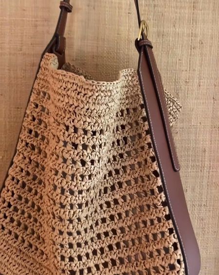 My under $100 must-have summer bag! ❤️ #raffia #rattan #strawbag #raffiabag #handbag #purse #tote #clutch #raffiaclutch

#LTKFindsUnder100