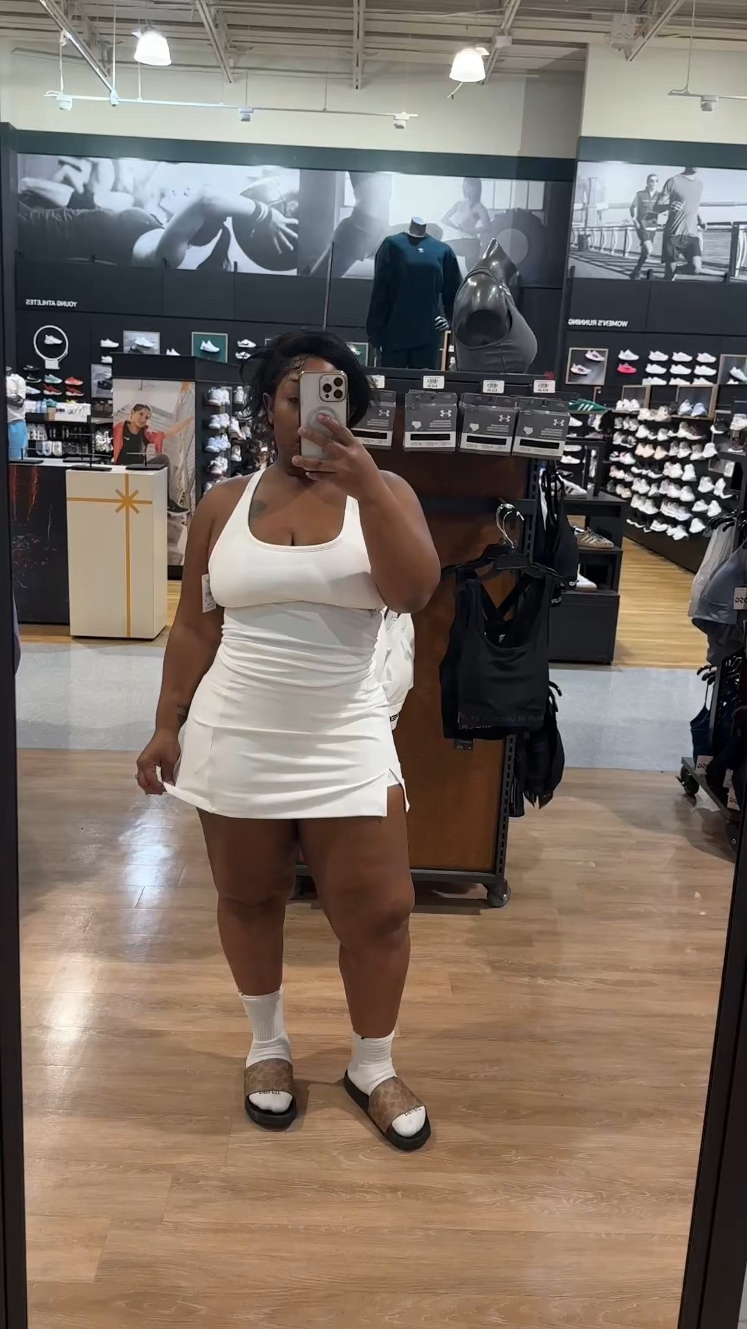 From errands to a quick workout, this DSG skort + tank is THAT girl energy ✨ Stretchy, breathable, and hugs in all the right places #skortoutfit #tryon #springoutfits #curvygirl #curvybodies 

Comes in sizes XXS to 3XL
I’m wearing a medium in the skort and a small in the tank

I’m 5’0 193lbs
