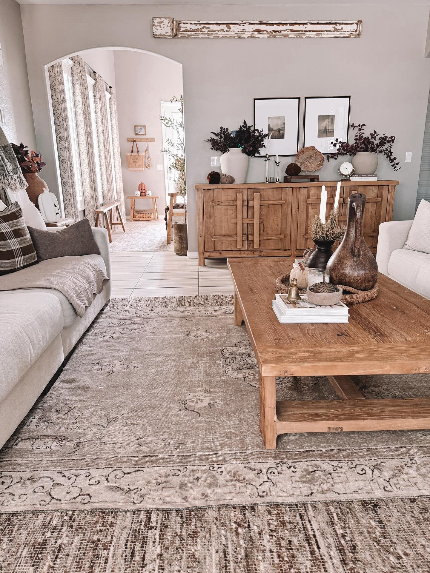 Happy Friday! I spent some more time rearranging and decorating this week. I took down some Halloween and am focusing more on Fall decor while decorating for Christmas in my head! 

These gorgeous one of a kind vintage rugs from @revival really tied these space together. @revival is celebrating their 8th with 20% off you order. Link in stories and bio

#revival #revivalrugs #revivalpartner #rugs #oneofakindeugs #homedecor #homedesign #homesweethome #homestyle #neutraldecor #elmfurniture #falldecor #falldecorating #smallhomestyle