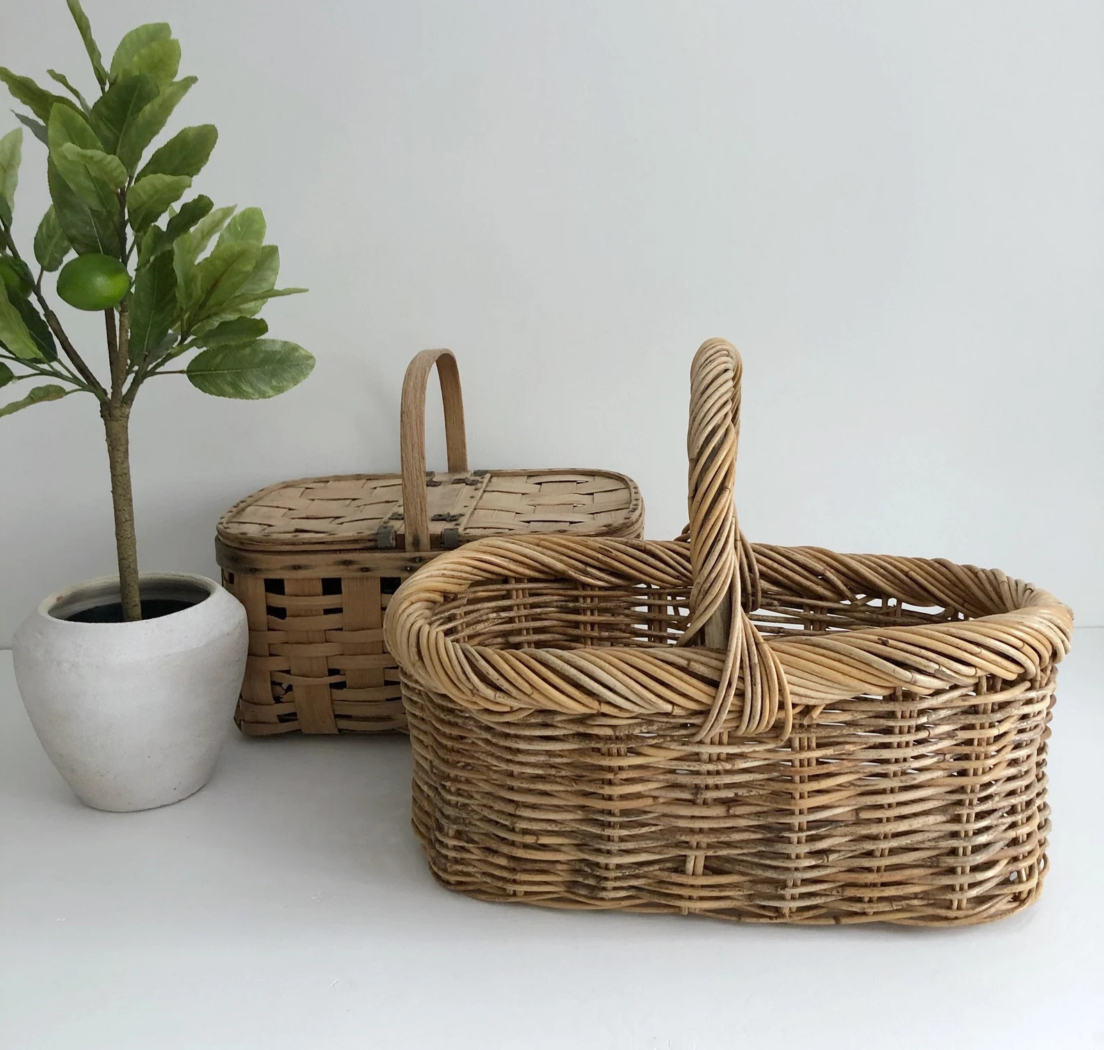 Vintage French Farmhouse Oval Woven Wicker Baskets/Woven Willow Basket/Shopping/Market Baskets/Pa... | Etsy (US)