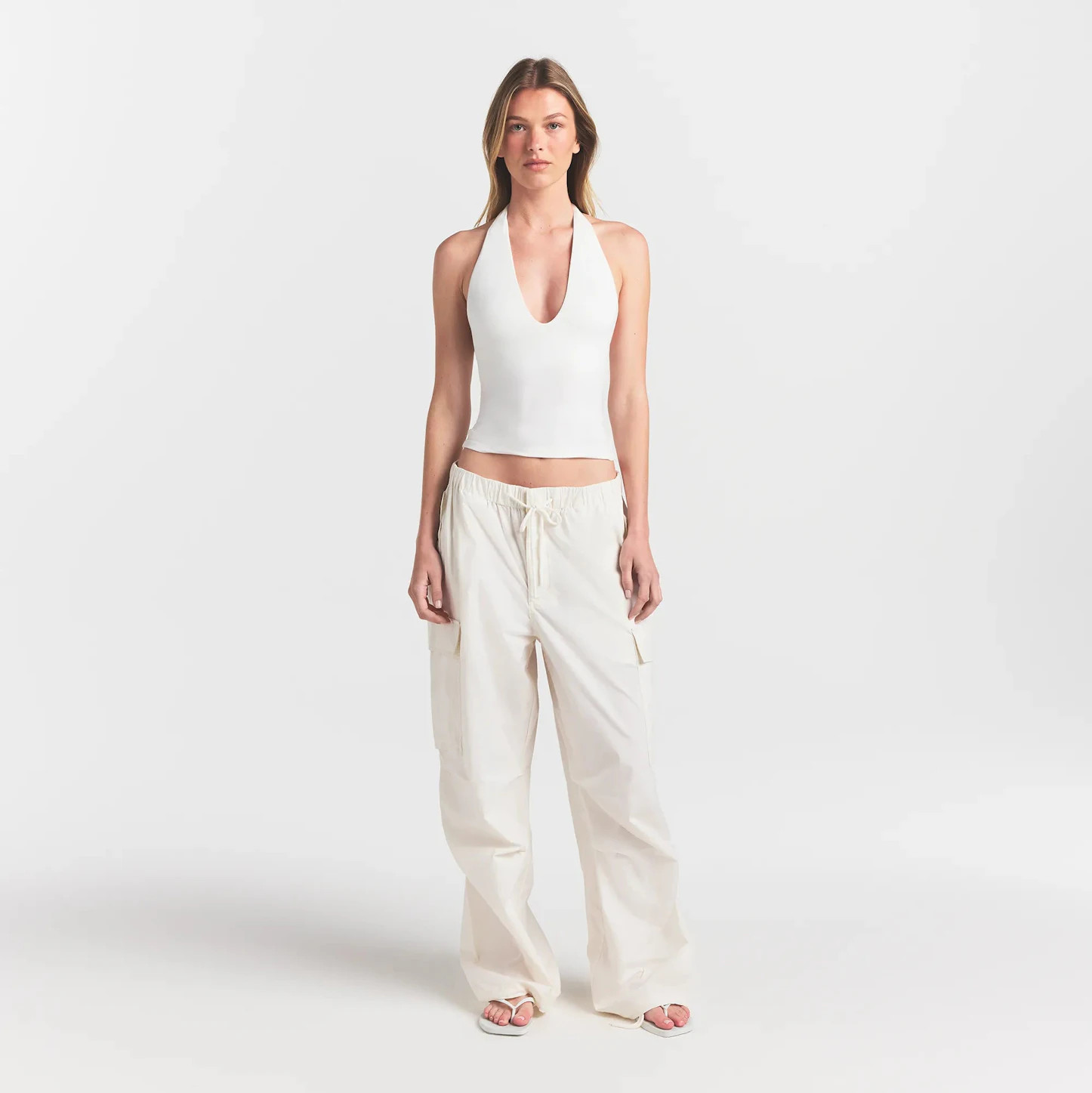 SMOOTH LAYERS HALTER TOP | EGRET | SKIMS | SKIMS (US)