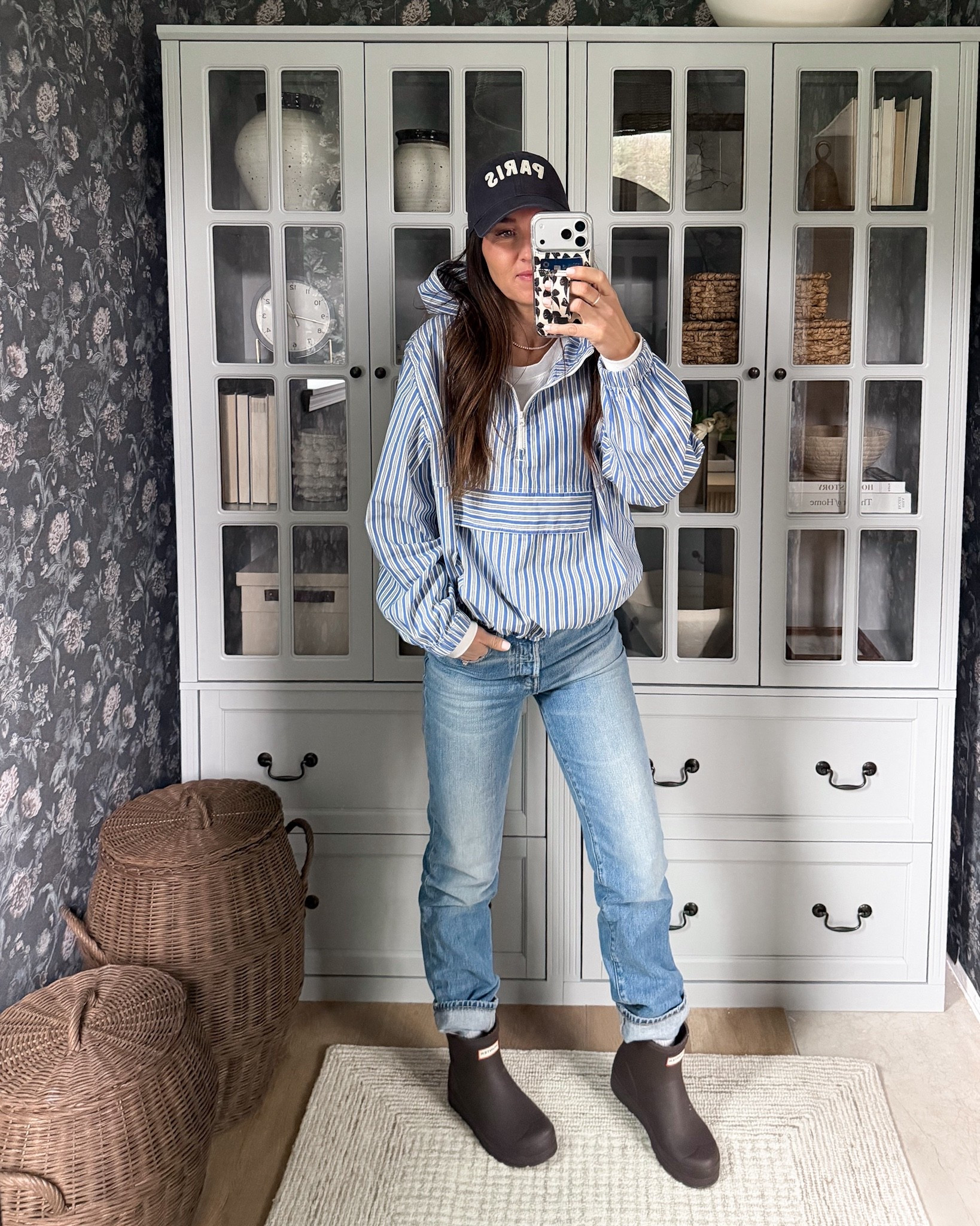 Love this lightweight jacket I grabbed from
Old navy recently. The kangaroo pocket is so cute and I love the stripe for spring

OOTD, spring, jacket, old navy, Levi’s, hunters, rain boots, fashion, 

#LTKootd #LTKSaleAlert #LTKmomlife