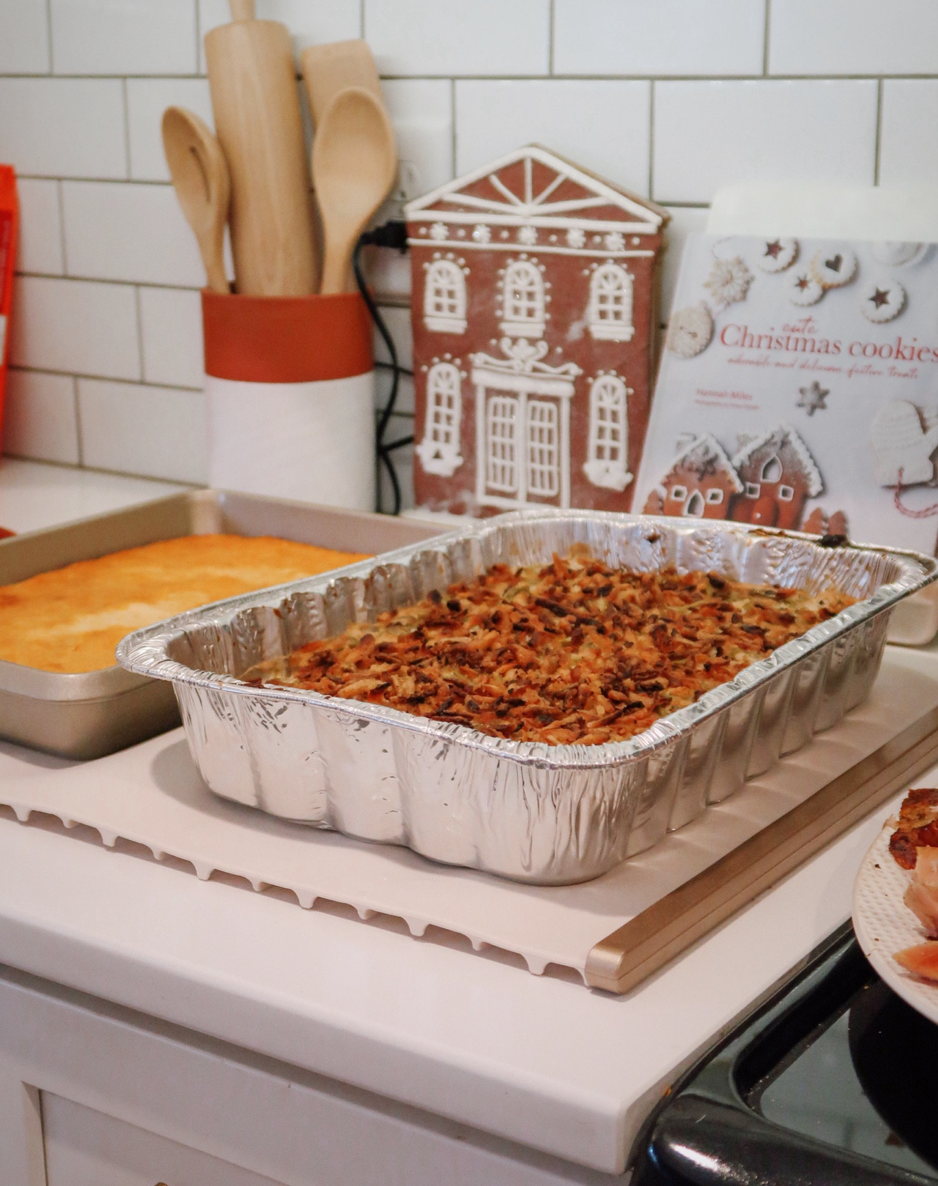 Food warming mats, Christmas hosting, holiday hosting, Thanksgiving, kitchen gadgets. 

#LTKHome #LTKHoliday #LTKGiftGuide