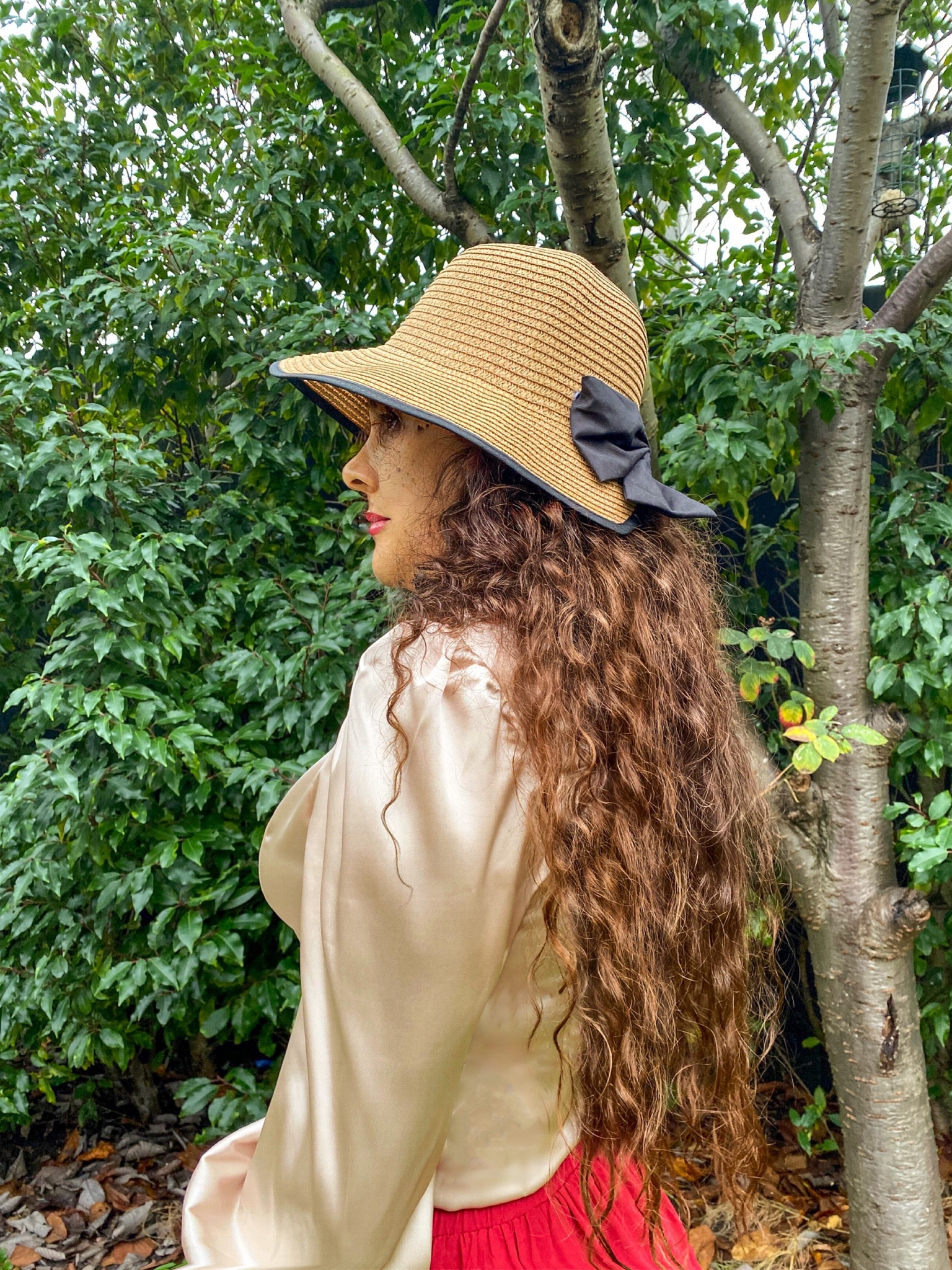 A touch of modern vintage with this almost festive outfit ❤️✨

#LTKGift #discoverunder15k #fashioninfluencer #pinterestgirl #vintagefashion #vintagestyle #vintageaesthetic #cottagecore

#LTKHoliday #LTKSeasonal #LTKeurope