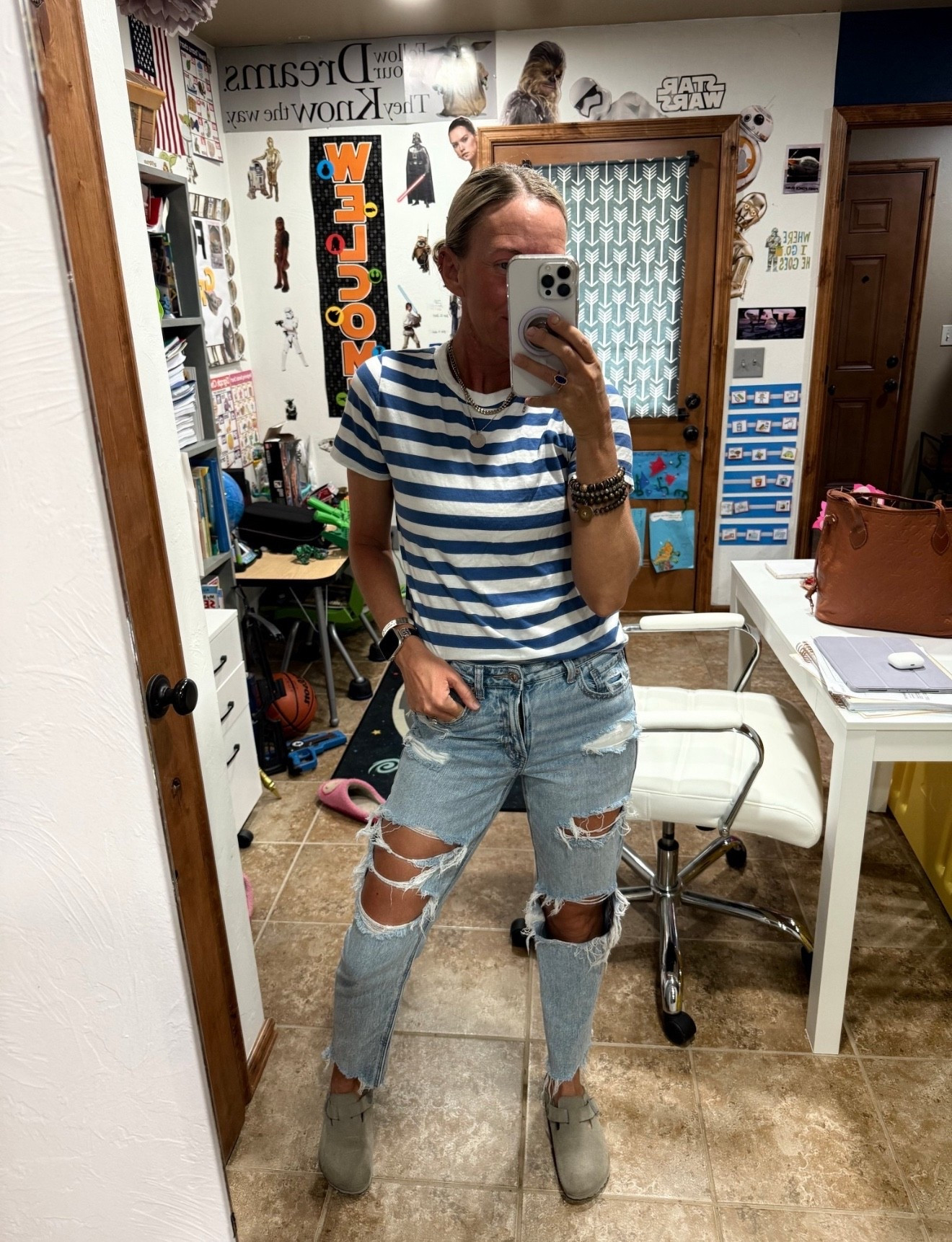 ✨ Basics don’t have to be boring. 🤍 An Old Navy tee, American Eagle jeans, and my trusty Birkenstocks—proof that comfort and simplicity can look effortless for any occasion.

“Whatever you do, work at it with all your heart, as working for the Lord, not for human masters.” – Colossians 3:23 ✨

#LTKStyleTip 



#LTKSeasonal #LTKootd #LTKFindsUnder100