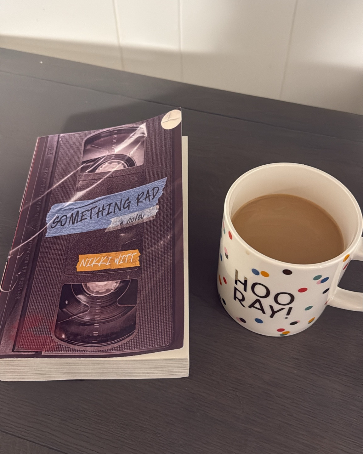 Morning routine before I work out: read a good book with coffee. I’m loving Something Rad 📕

#LTKdayinmylife #LTKselfcare #LTKmorningroutine