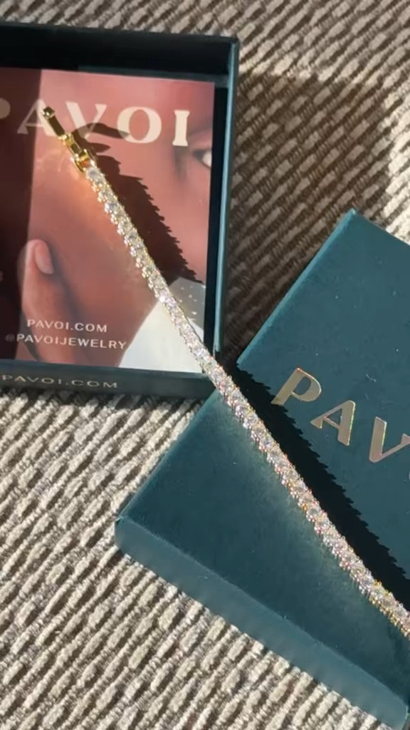Never been disappointed by any PAVOI jewelry… how beautiful is this tennis bracelet?! 😍😍

#LTKGiftGuide #LTKHoliday #LTKStyleTip