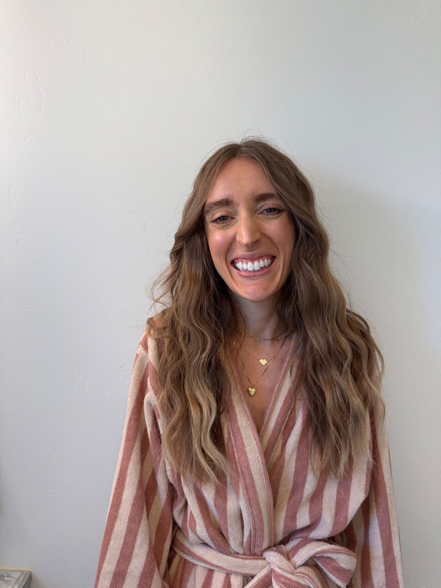 Prepping for the day 🦢 