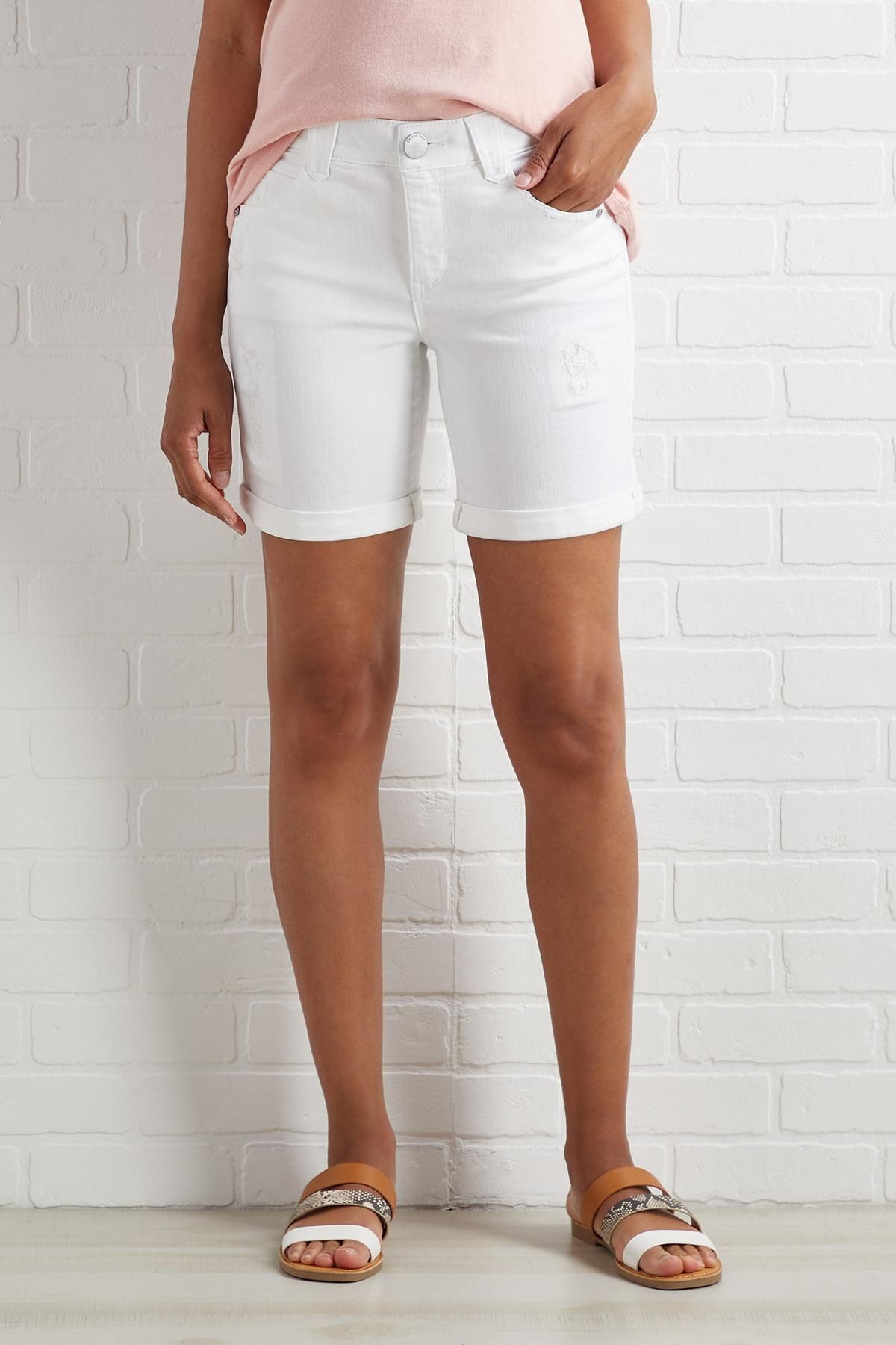 not so basic white denim shorts | Versona