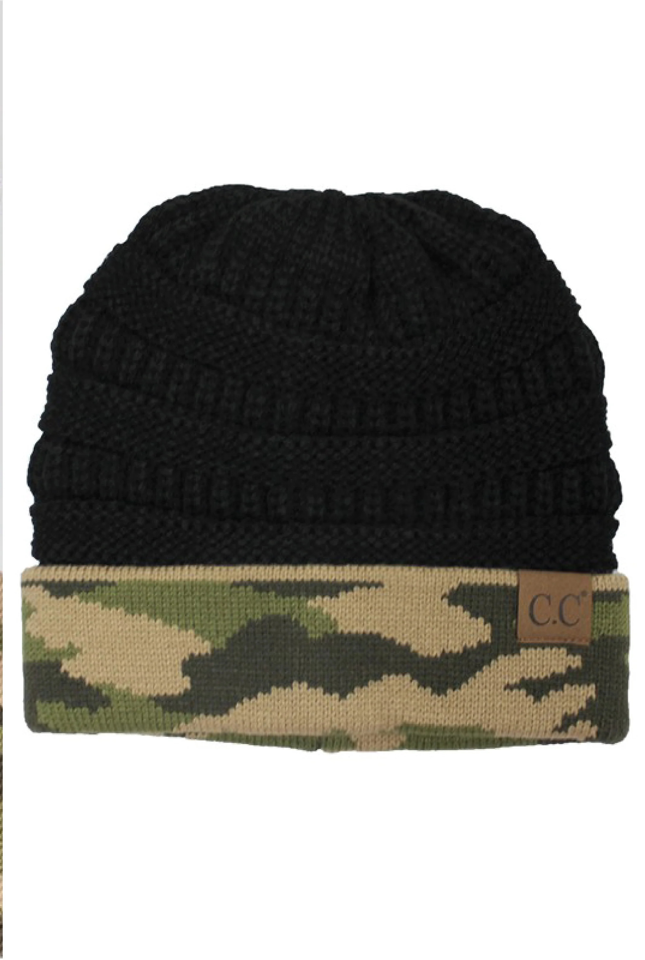 Camo + Knit Beanie Black | Tucker Brown