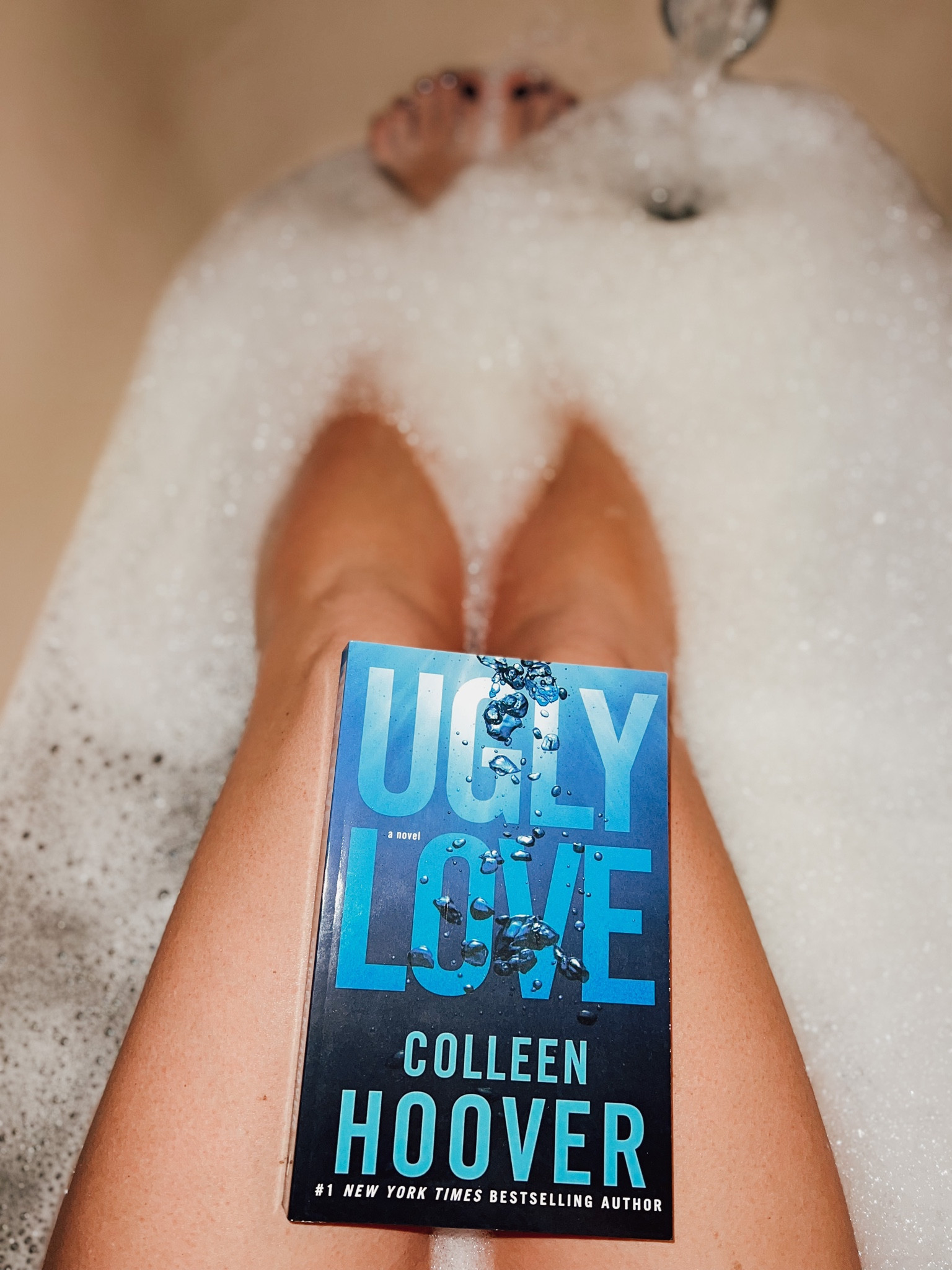 Colleen Hoover is hands down my favorite author 📖 

My New Year’s resolution is to read, at least, 12 books in 2024. 
Follow along to find good reads. ⭐️

#LTKGiftGuide #LTKfamily #LTKbump