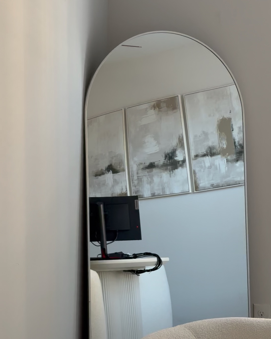Arched mirrors may be my new fav 😩😍

#LTKStyleTip #LTKHome