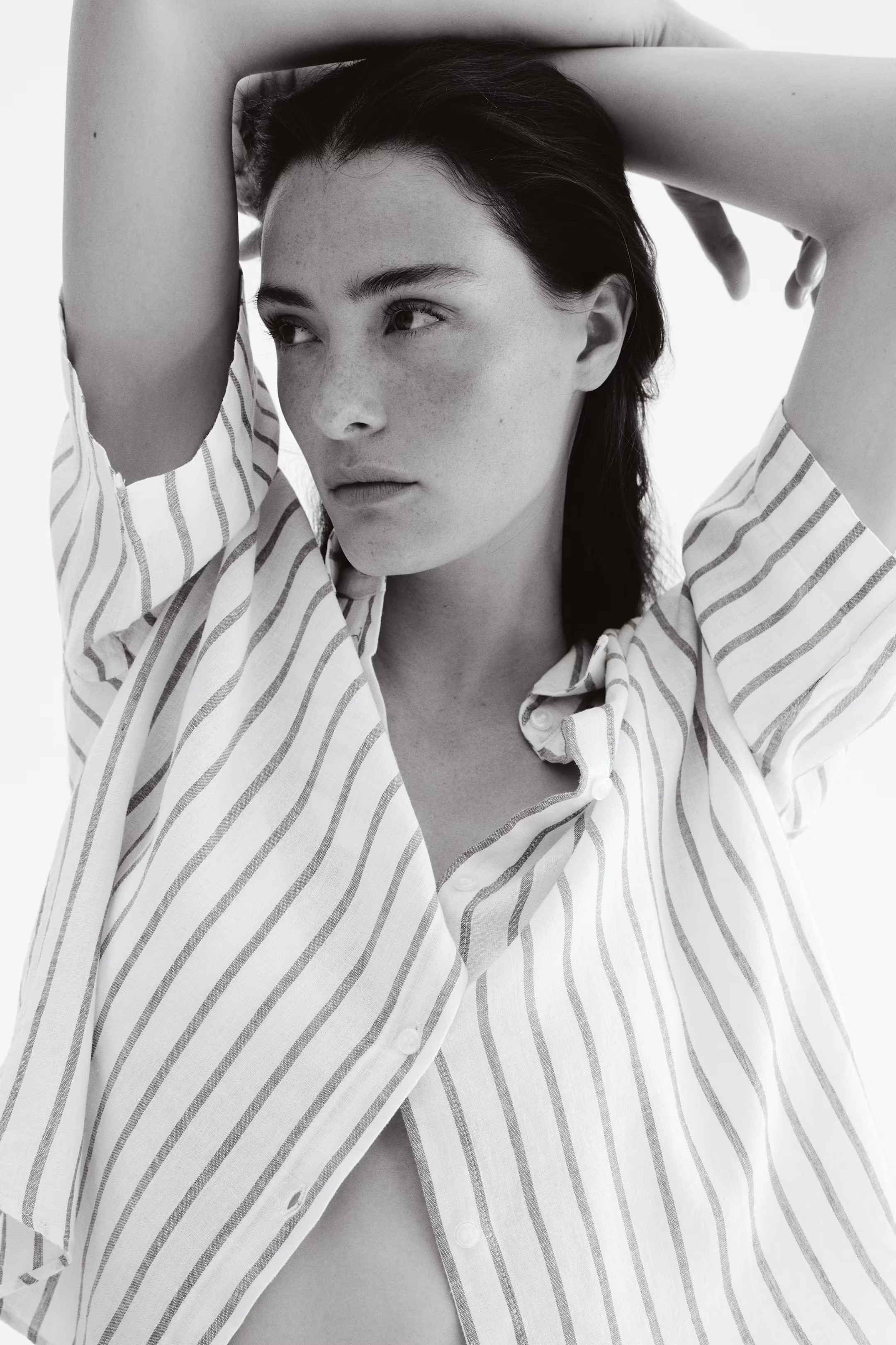 Linen-blend shirt | H&M (UK, MY, IN, SG, PH, TW, HK)