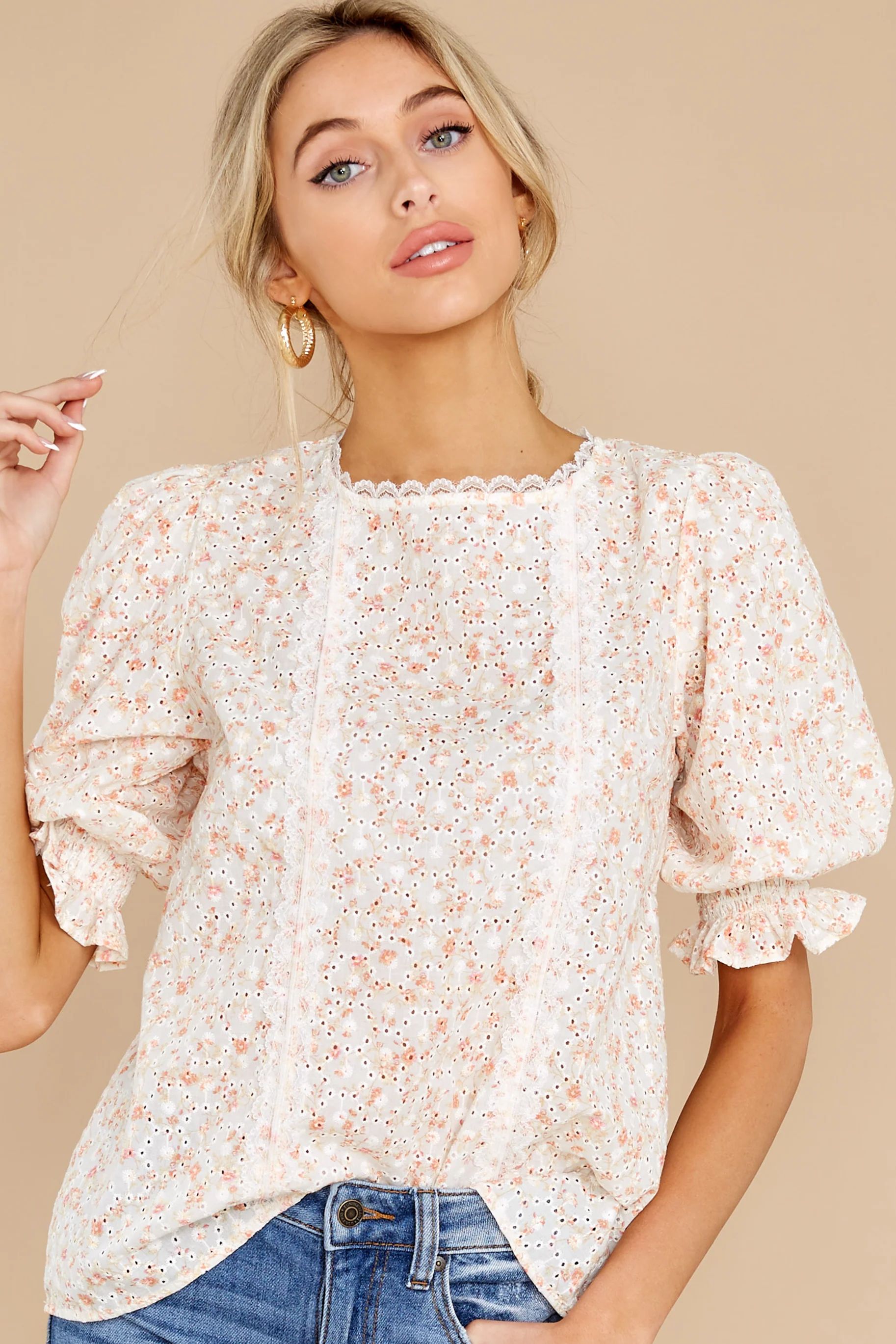 Spring Up Daisy Ivory And Orange Floral Top | Red Dress 