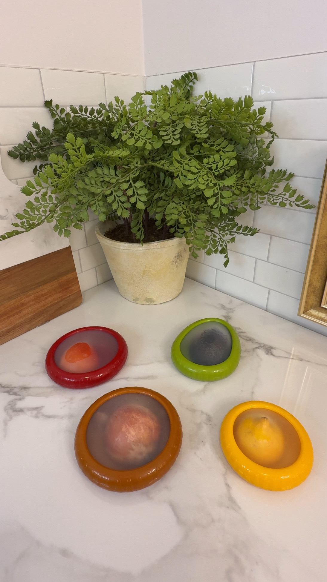 Keep your fruits and veggies, fresher longer!

No more wasted produce! This four piece, silicone, fruit and vegetable storage set keeps cut, avocados, lemons, onions, and tomatoes fresh with a snug, airtight seal. The flexible silicone stretches to fix, making storage easy and mess free. Perfect for meal prep and reducing food waste!

#ltkfinds #amazonfinds #KitchenEssentials #FoodStorage #MealPrep #FridgeOrganization #ReduceFoodWaste #SustainableLiving #LTKHome

#LTKMostLoved