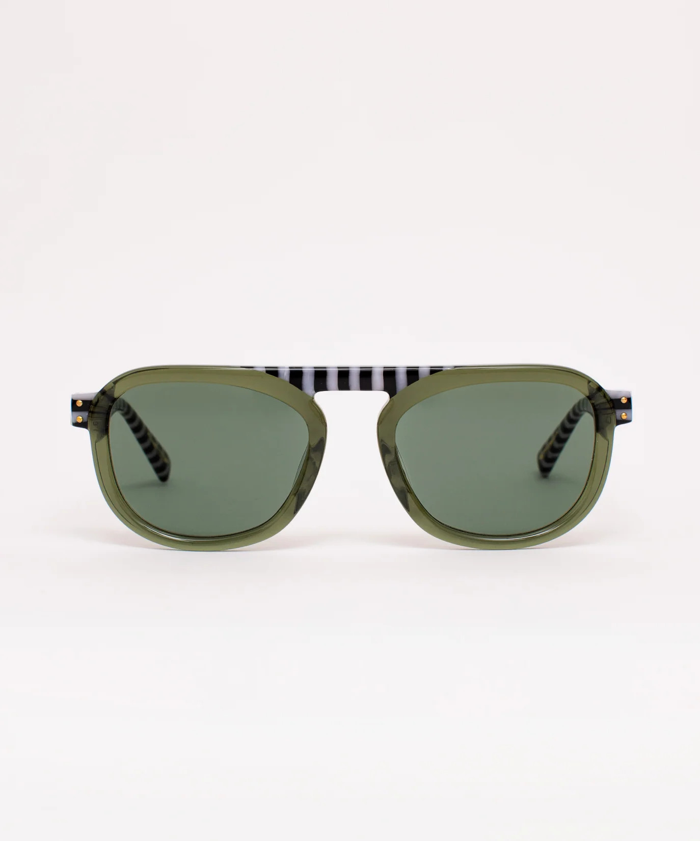 Stevie - Olive Regatta | SARDINE