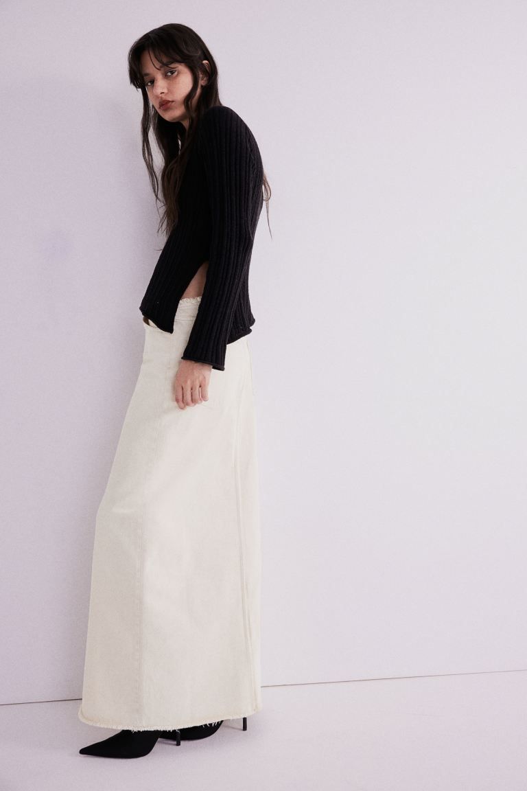 Raw-edge denim skirt - Light beige - Ladies | H&M GB | H&M (UK, MY, IN, SG, PH, TW, HK)