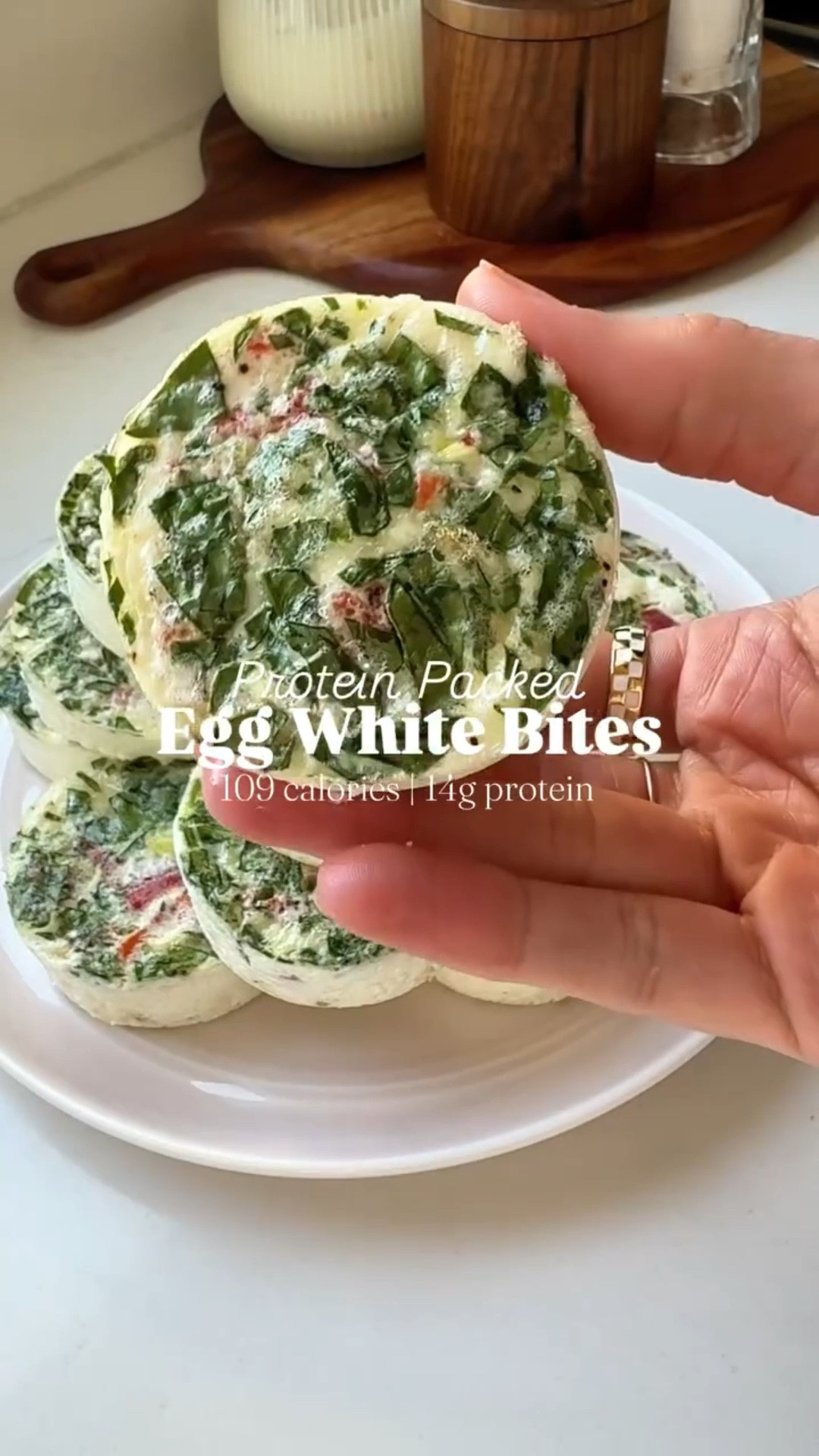 Stop buying egg bites and make these instead 👀 High-protein, fluffy, veggie-packed, and perfect for meal prep. 🫑🍳



egg white bites | high protein breakfast | healthy meal prep | macro friendly recipes | easy breakfast ideas

https://www.eatingbirdfood.com/oven-egg-white-bites/

#LTKfoodie #LTKActive #LTKfitnessgoals