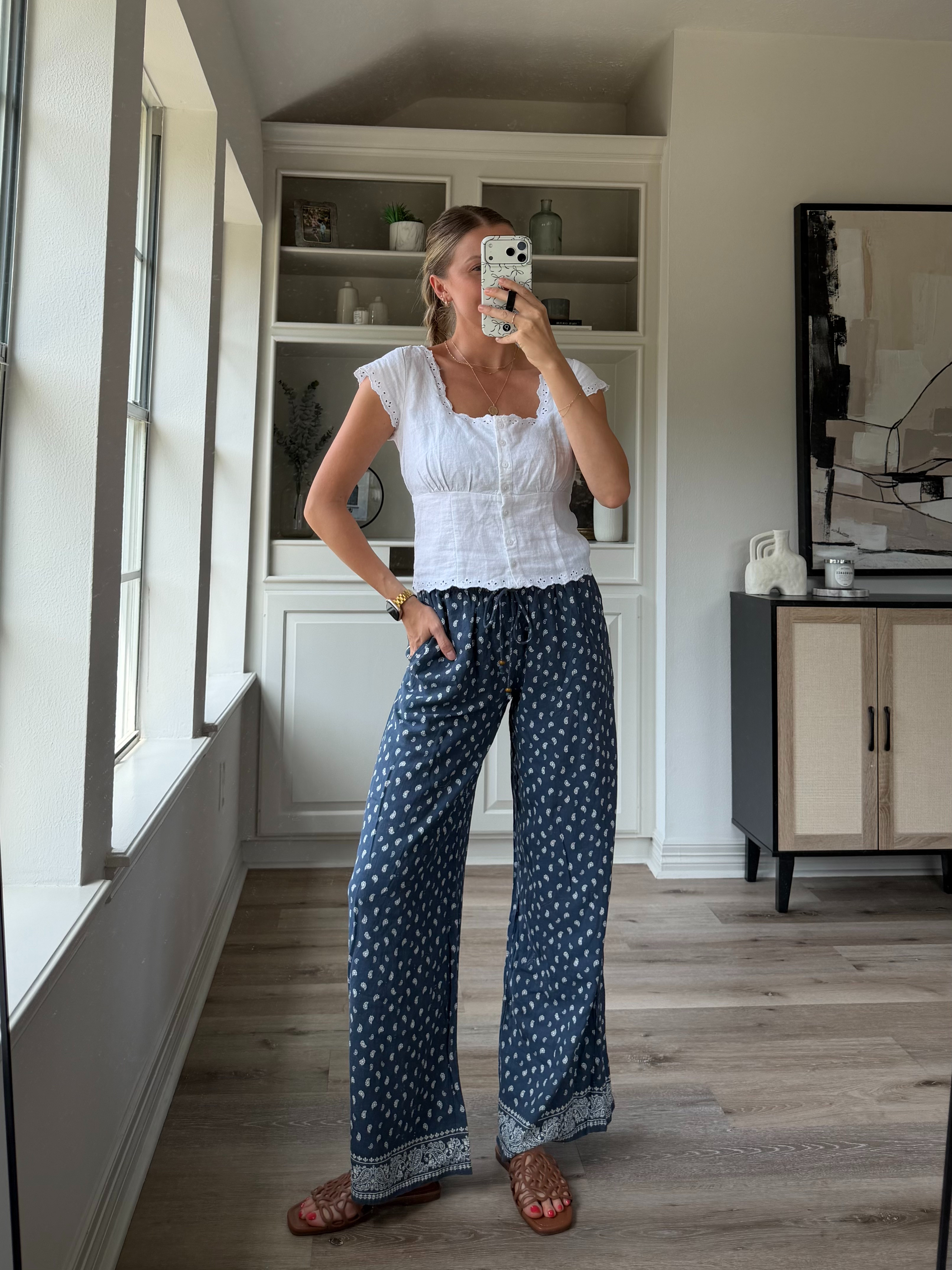 Comfy put together mom outfit | xs pants, m top 

 