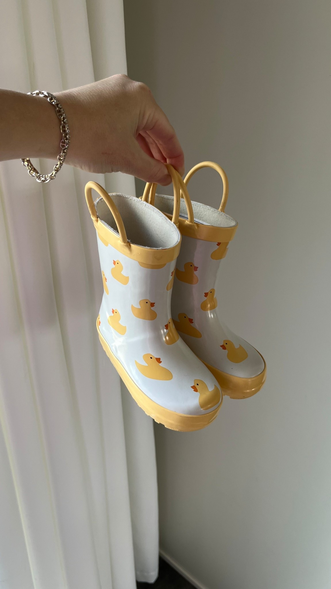 Toddler girl rain boots! how cute are these! 😍 Hudson Baby rain boots in the yellow duck print 🐥

Toddler girl shoes, baby shoes, target find, amazon find 

#LTKBaby #LTKSeasonal #LTKKids