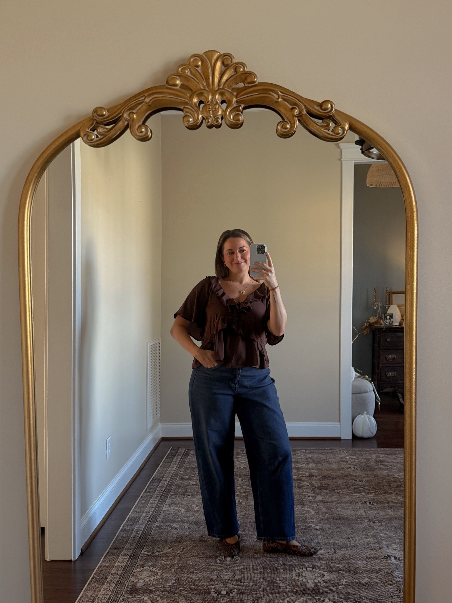 Fall weekend ootd - happy Saturday! 
Top: medium
Jeans: true to size, obsessed with them— so worth the money!! Fit so well and are chic. 


#LTKSeasonal #LTKSaleAlert #LTKFindsUnder50