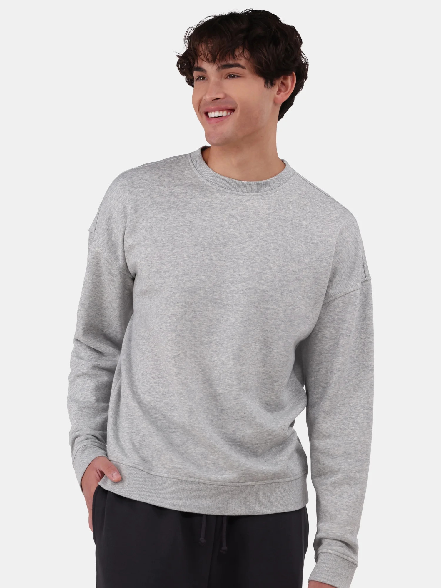 No Boundaries All Gender Fleece Crewneck Sweatshirt with Long Sleeves, Men's and Big Men’s | Walmart (US)